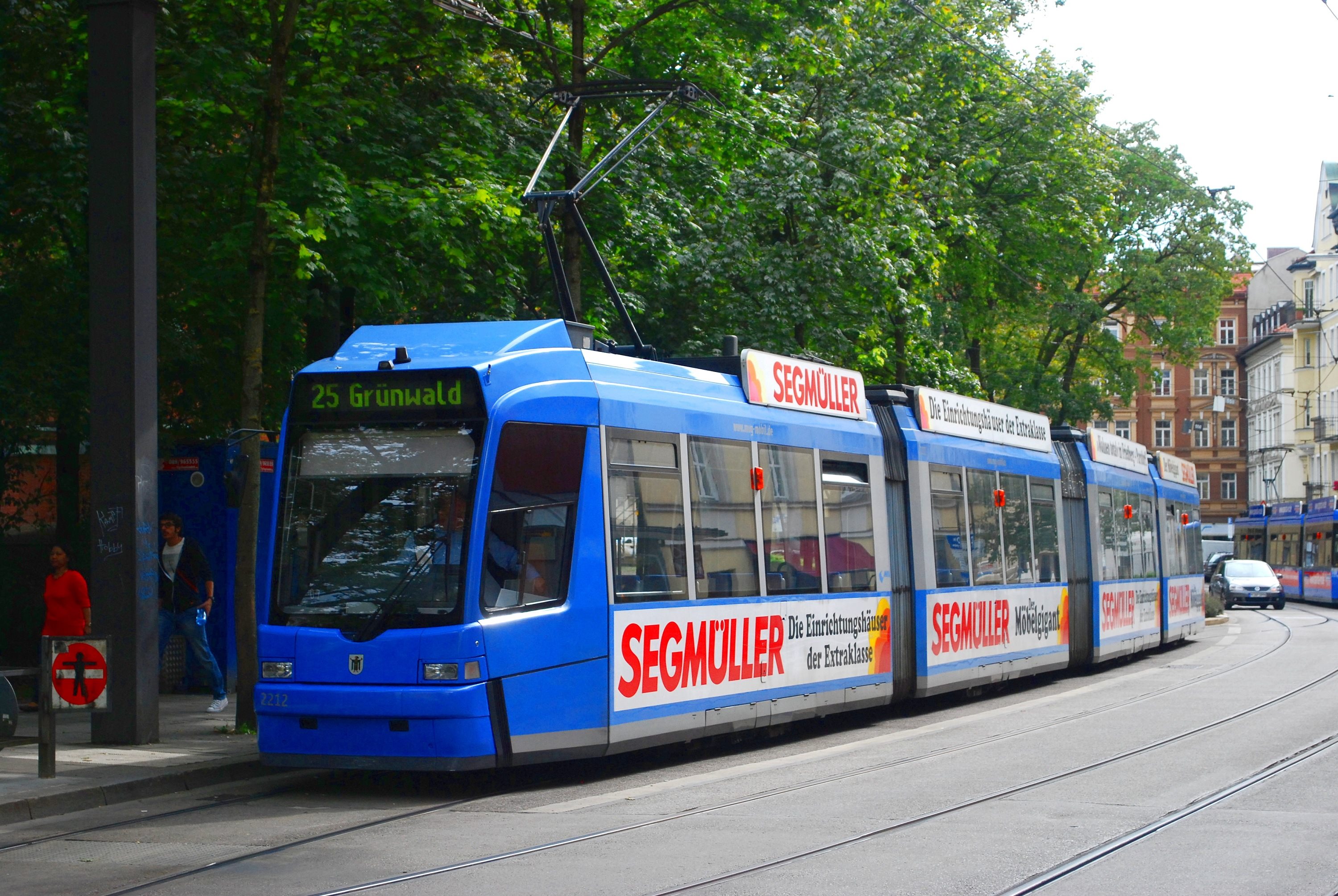 25 Grünwald-Derbolfinger Platz M-Max Weber Platz / Johannisplatz