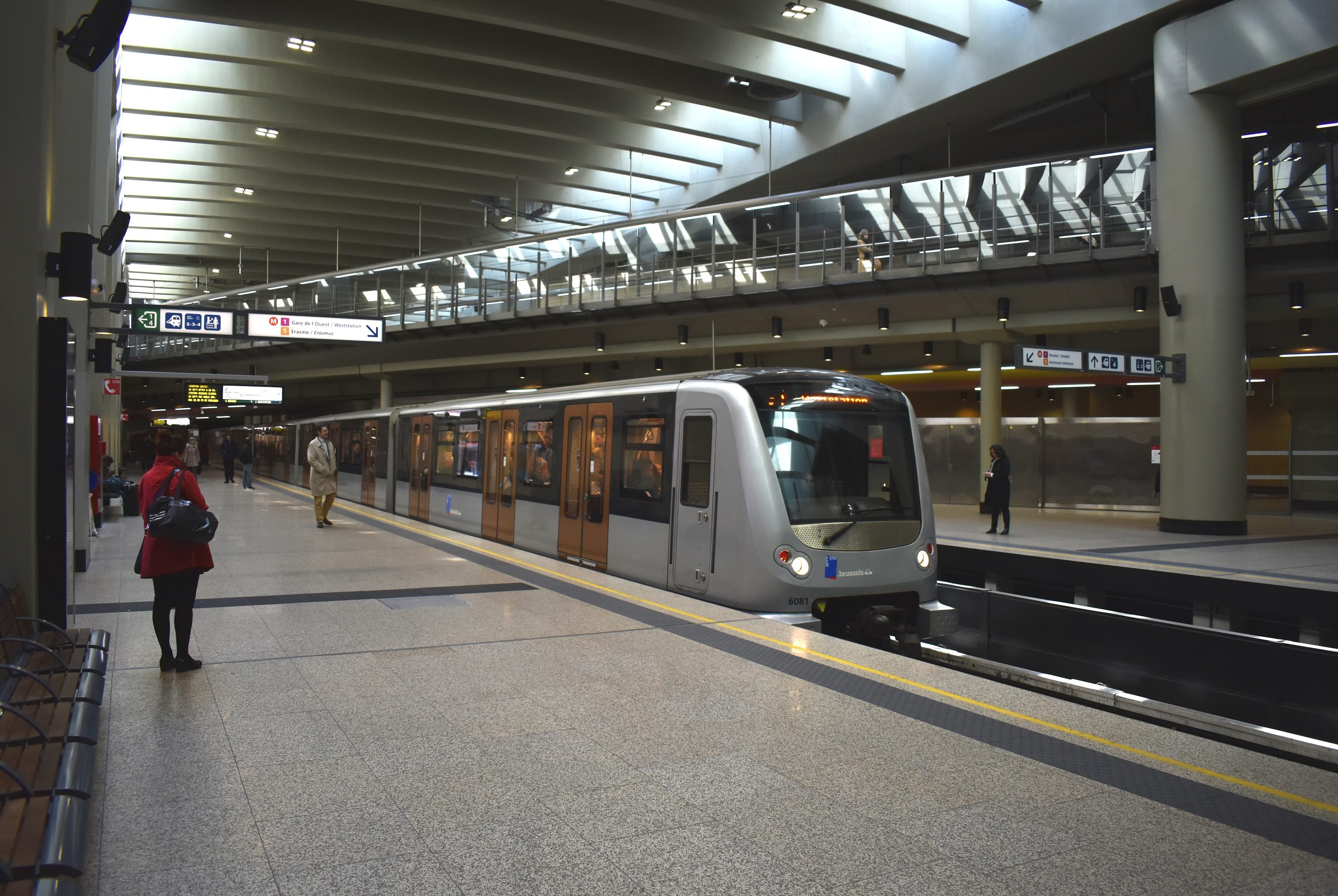 1 Brüssel-Gare de l'Ouest/Weststation Brüssel-Schuman
