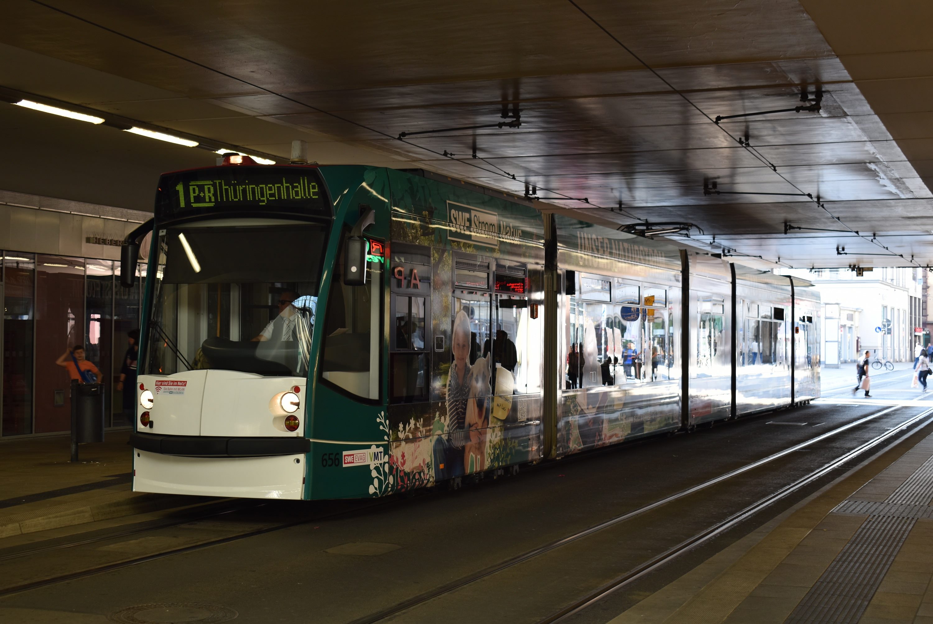 1 EF-Thüringenhalle Erfurt Hbf