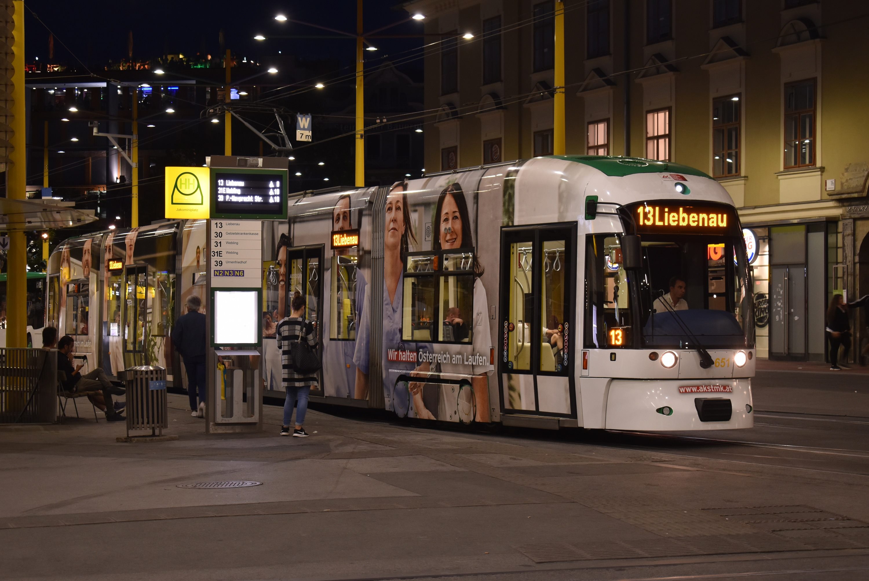 13 Liebenau Jakominiplatz