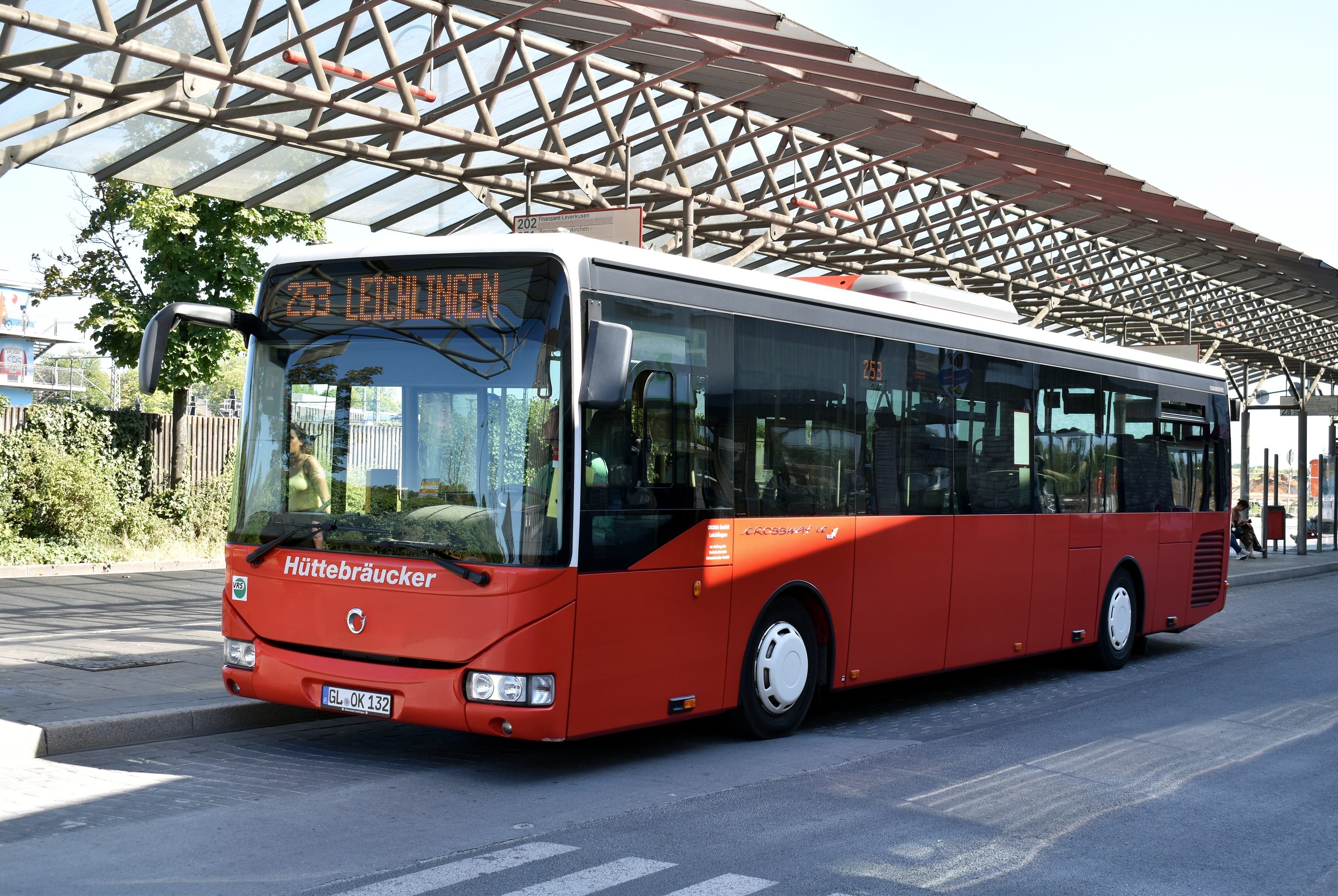 253 Leichlingen-Busbahnhof LEV-Opladen Bf