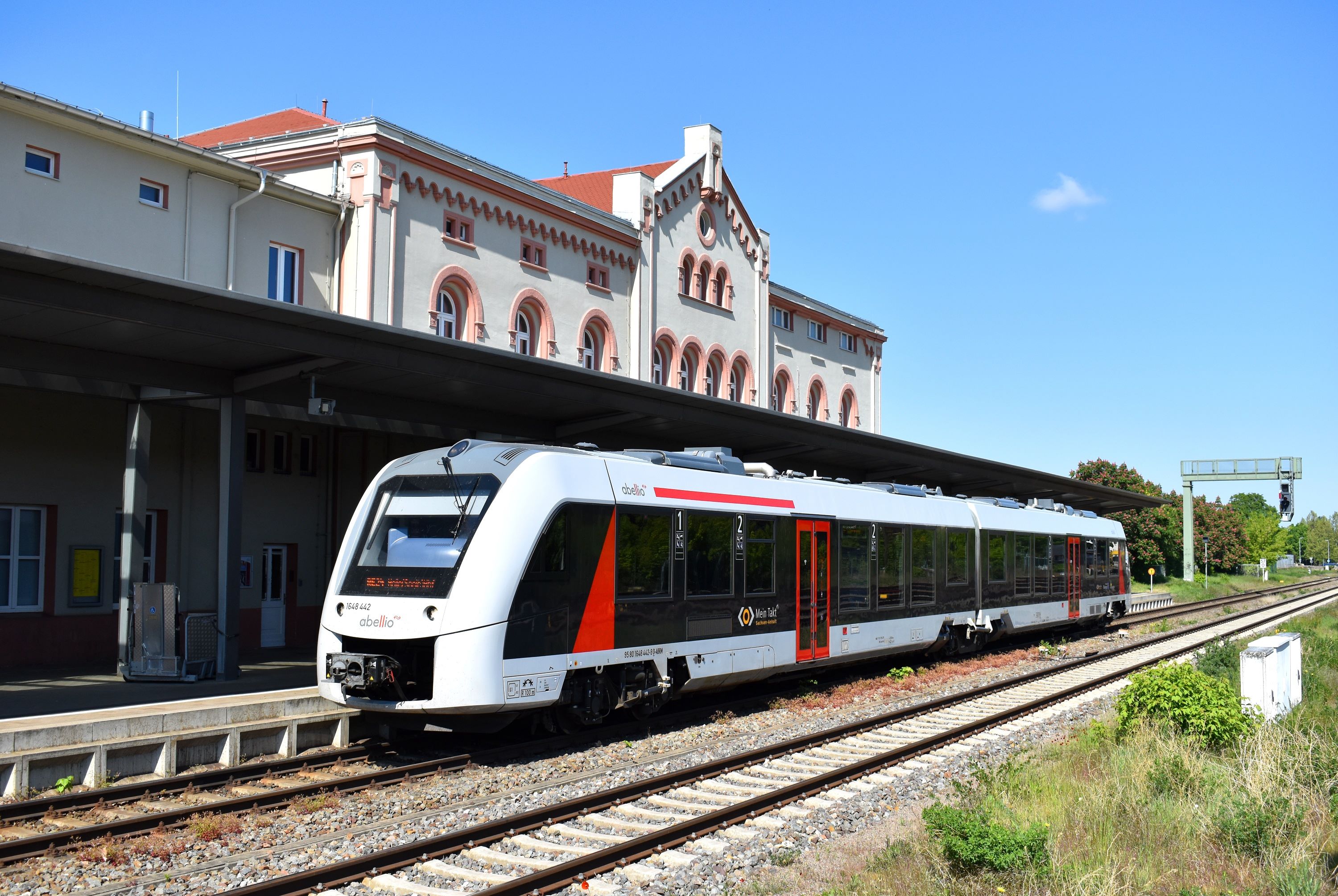 RE24 Halle (Saale) Hbf Aschersleben