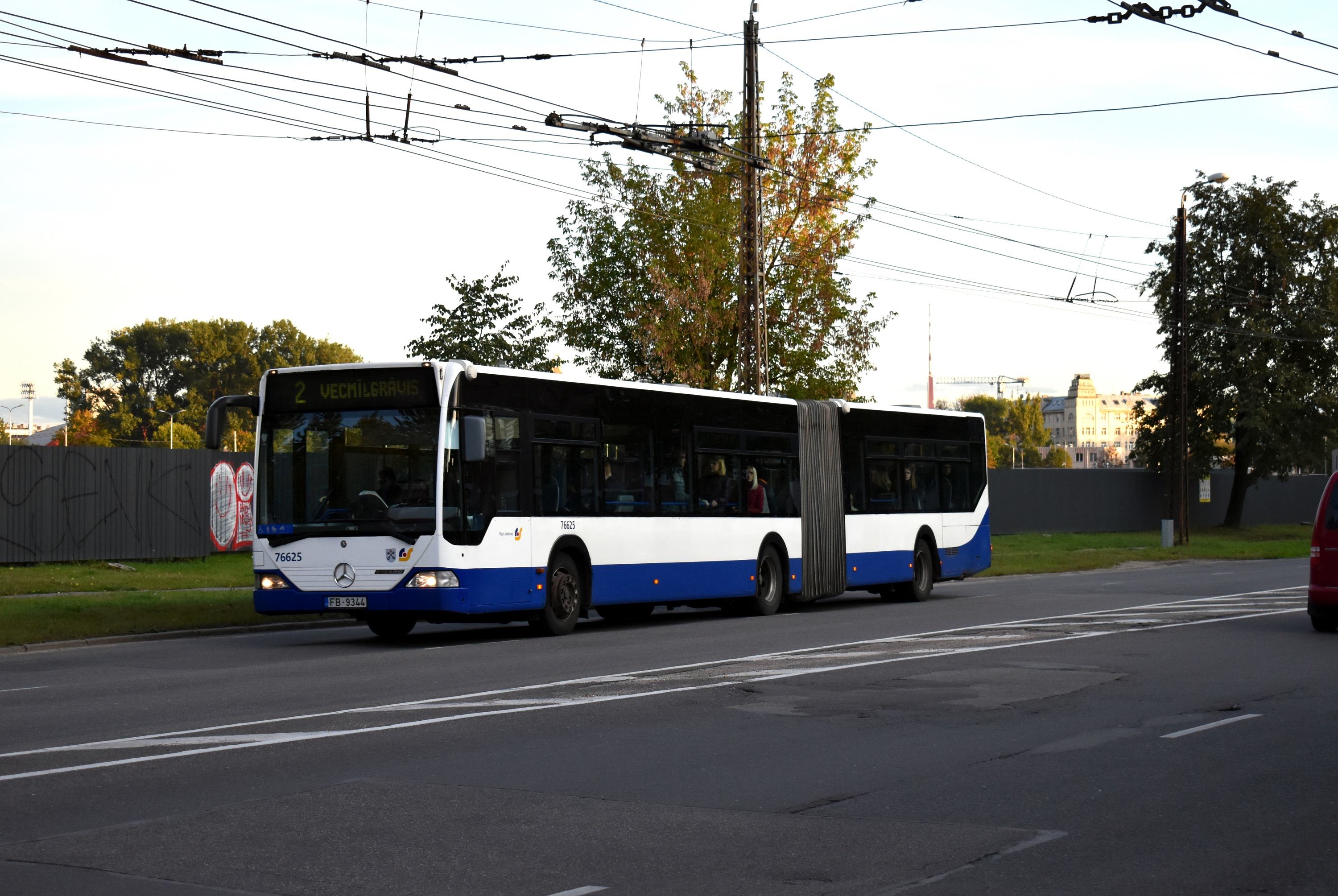 2 Vecm&#299;lgr&#257;vja P&#275;tersalas iela