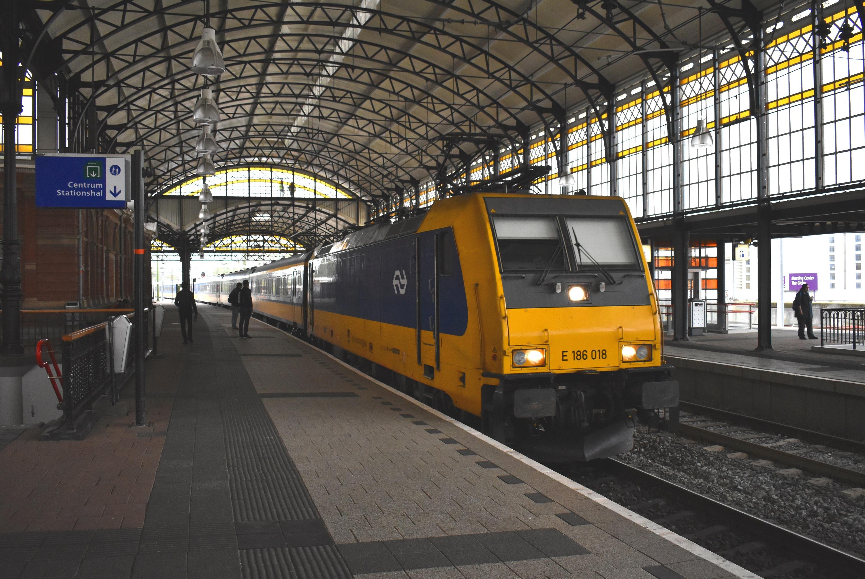 InterCity  Den Haag-Centraal Station
