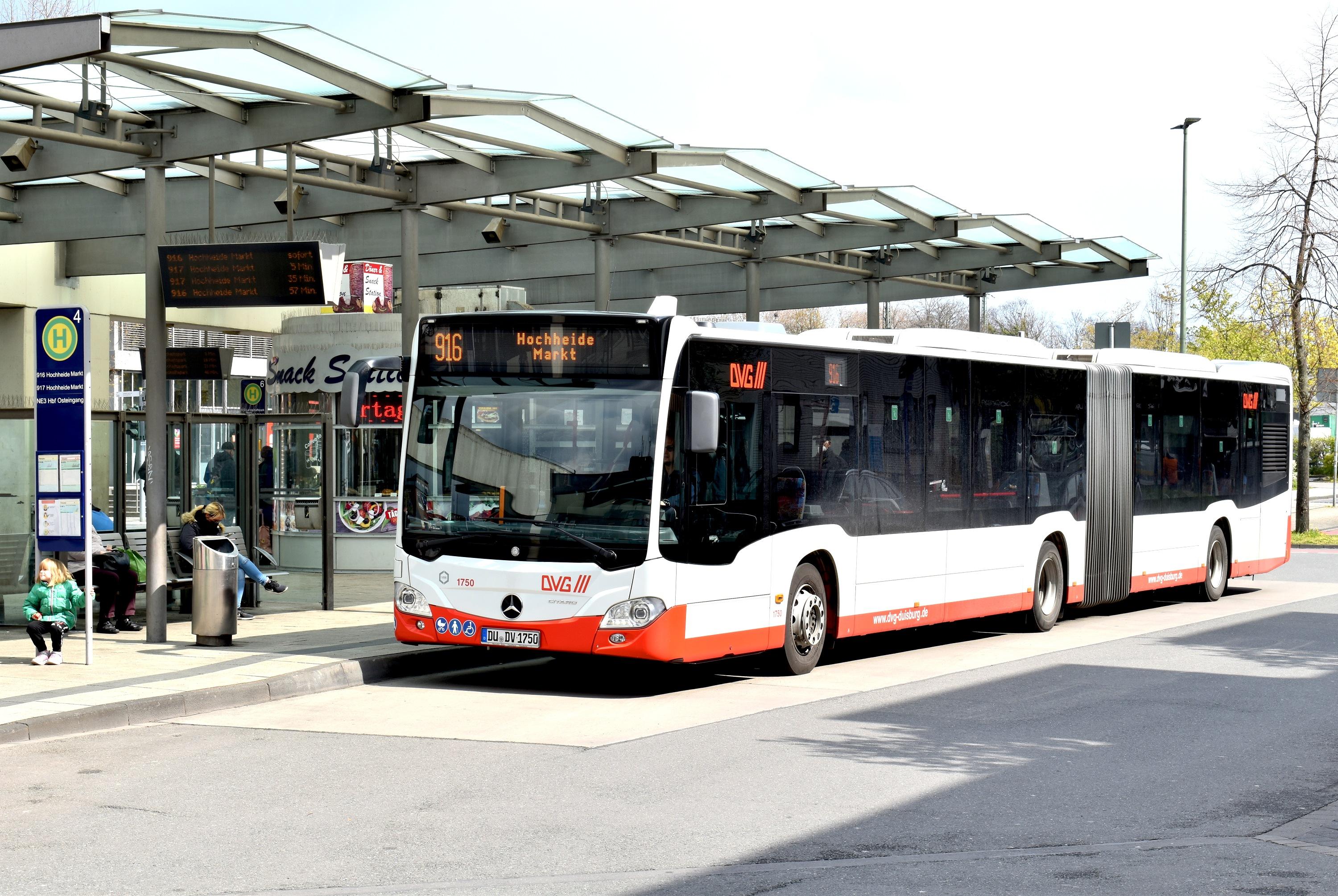 916 DU-Hochheide Markt DU-Meiderich Bf