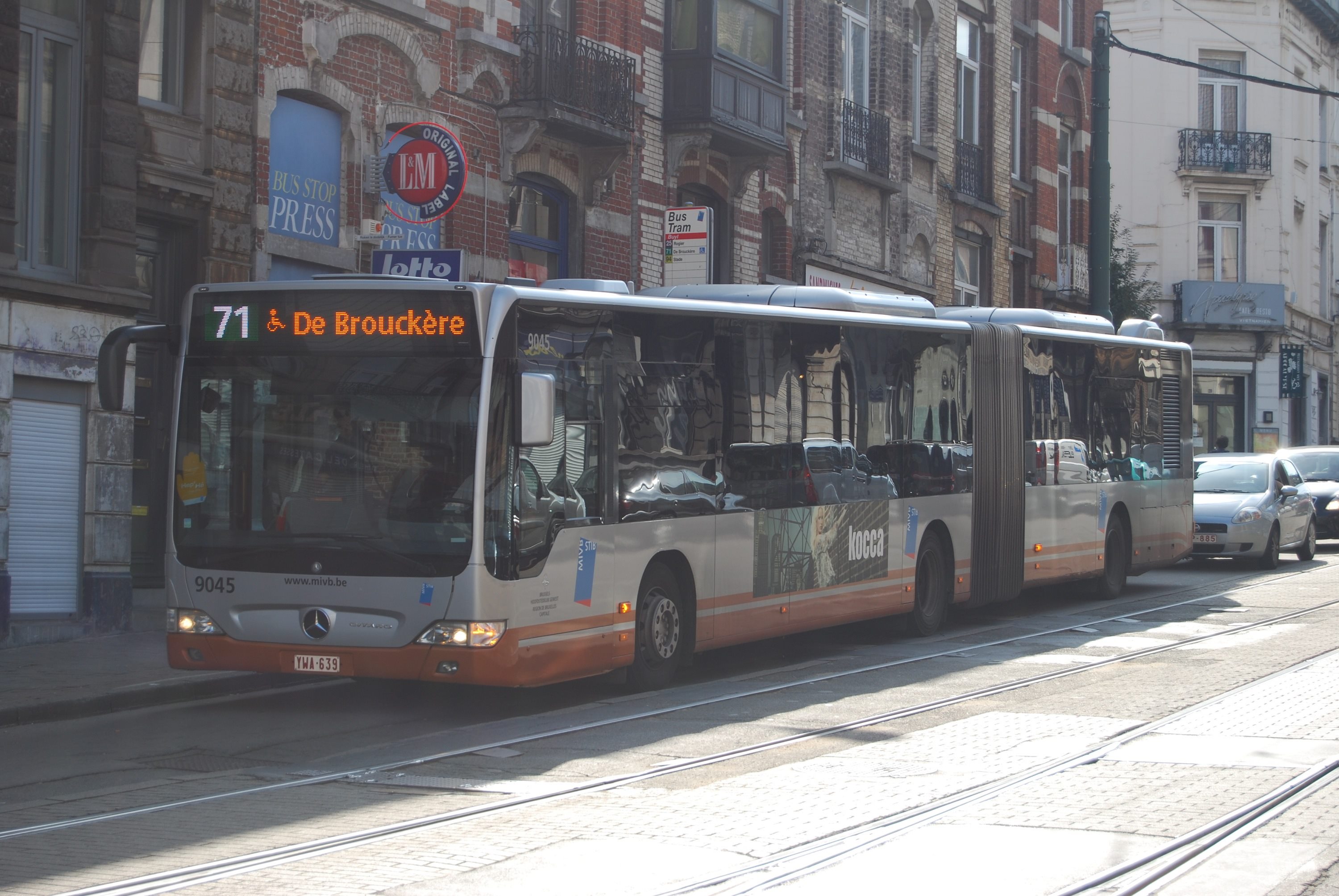 71 Brüssel-De Brouckère Brüssel-Buyl