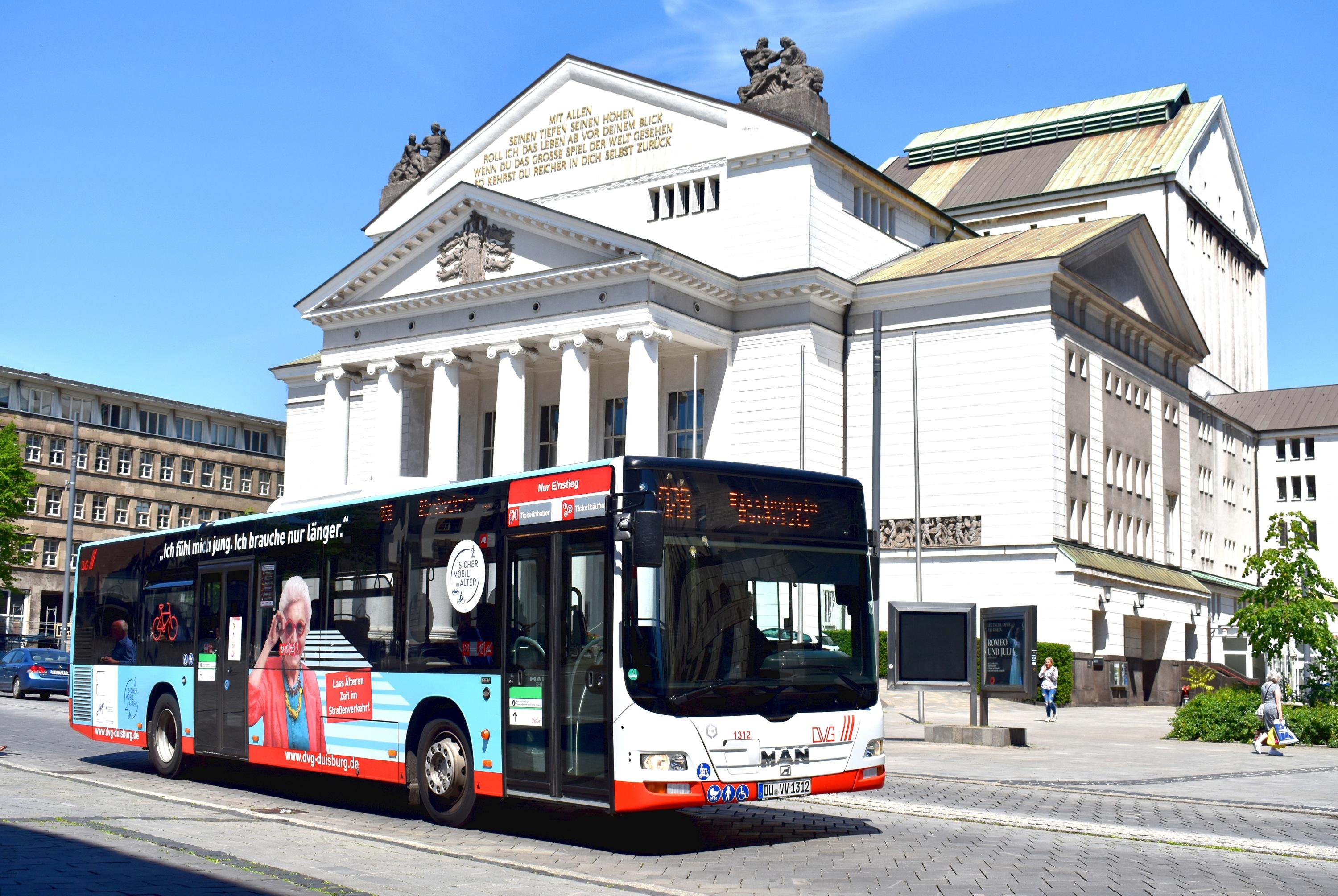928 DU-Bissingheim Dorfplatz DU-Stadttheater