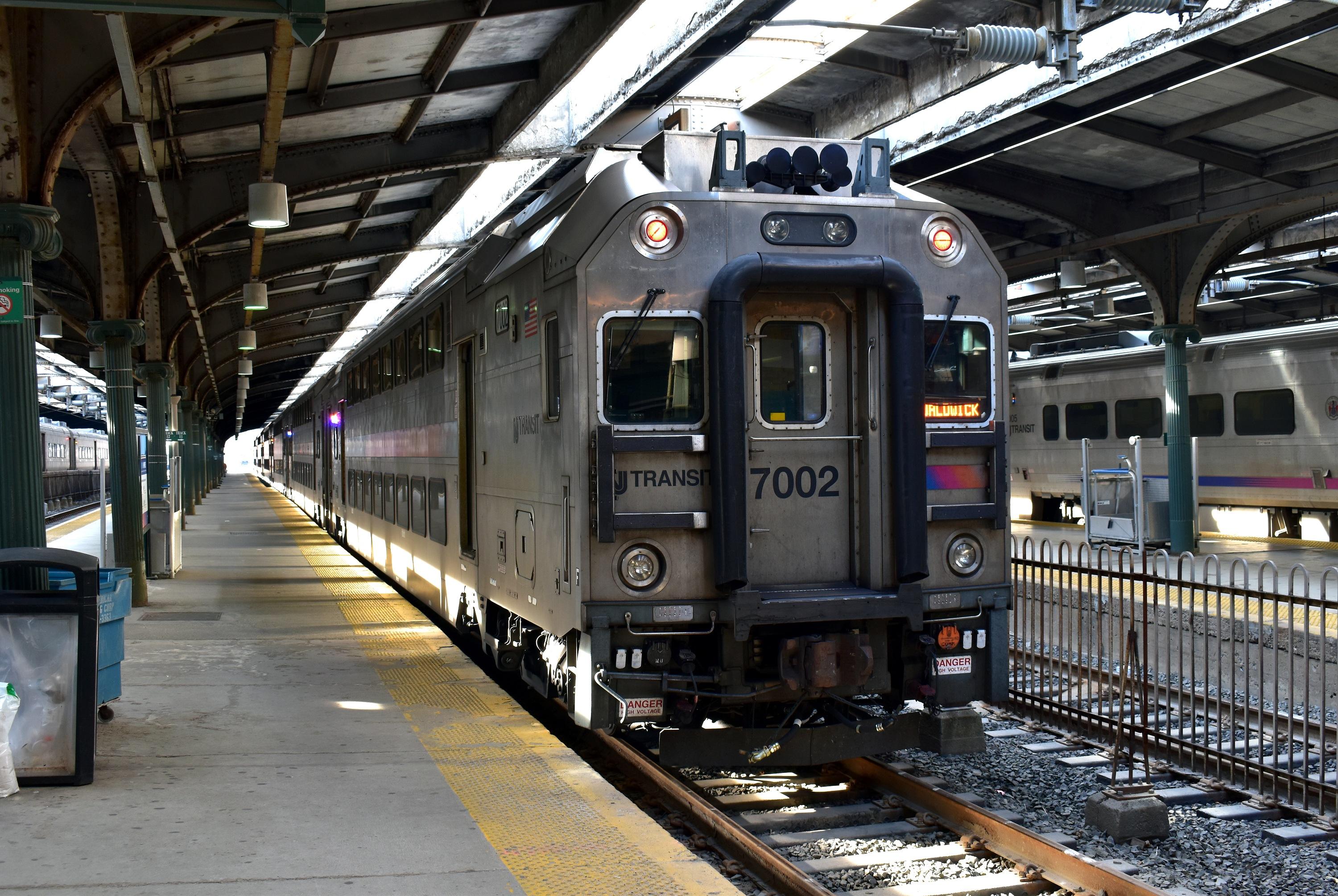 NJ Transit Commuter Waldwick Hoboken