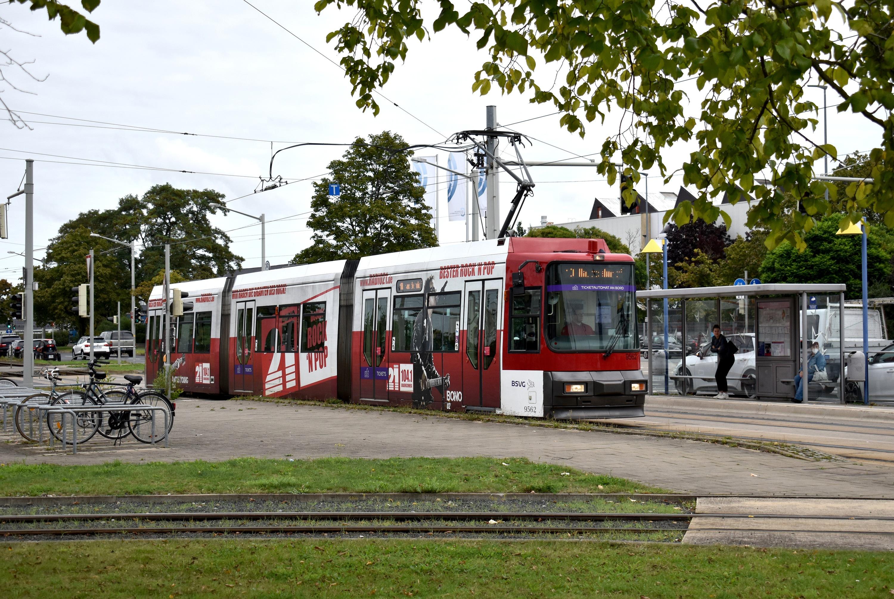 10 Braunschweig Hbf BS-Stadion/Schwarzer Berg