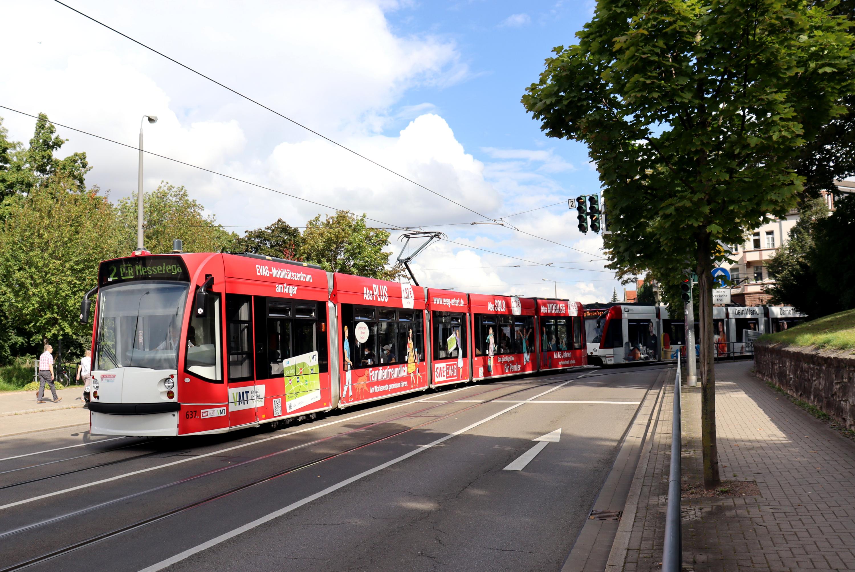 2 EF-P+R Platz Messe Erfurt Hbf