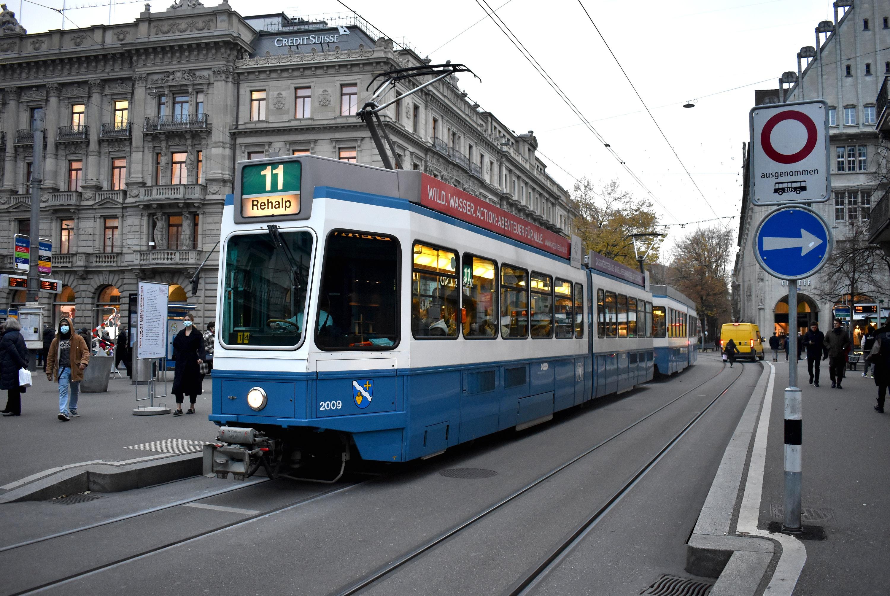 11 Rehalp Paradeplatz