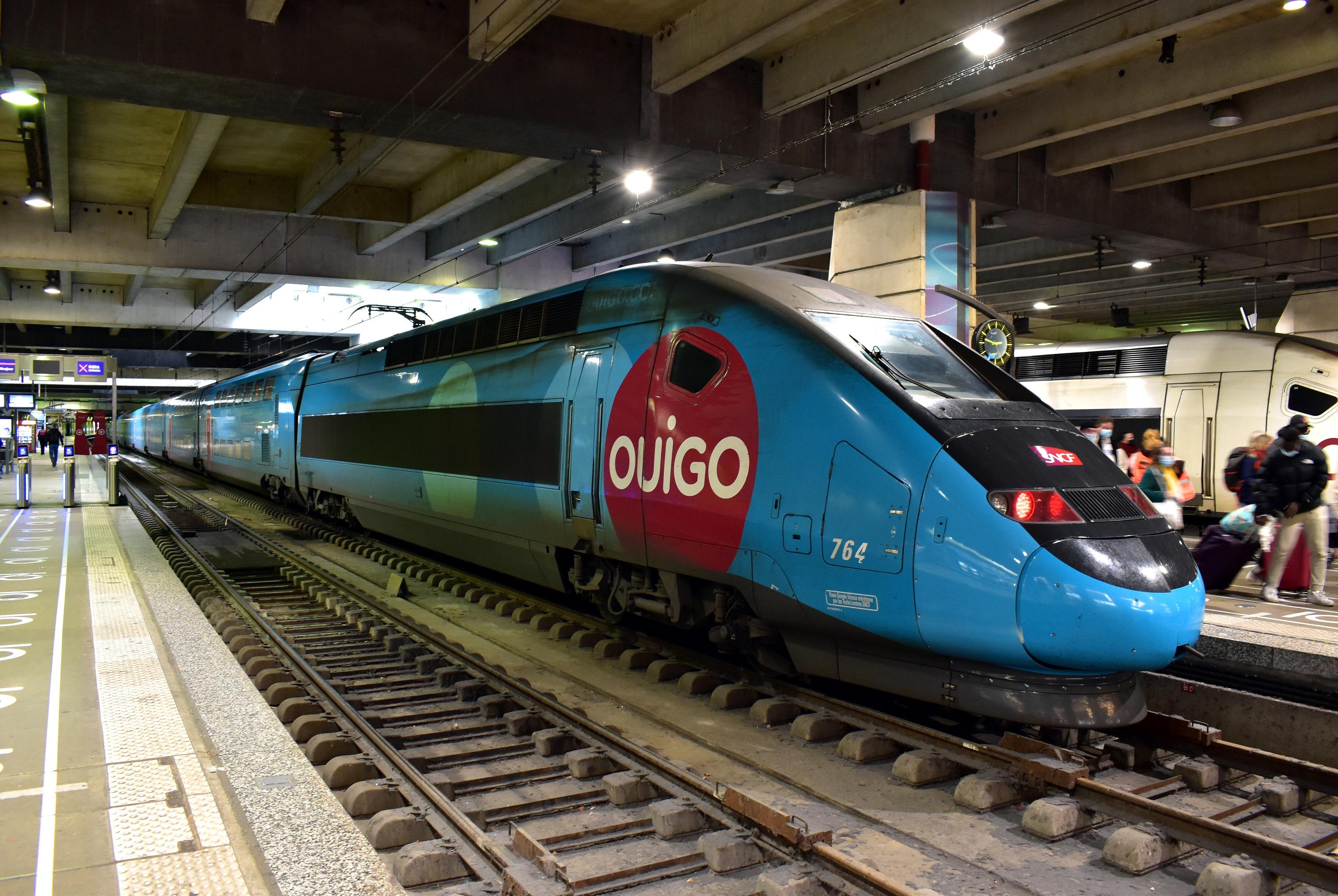 TGV  Paris-Montparnasse