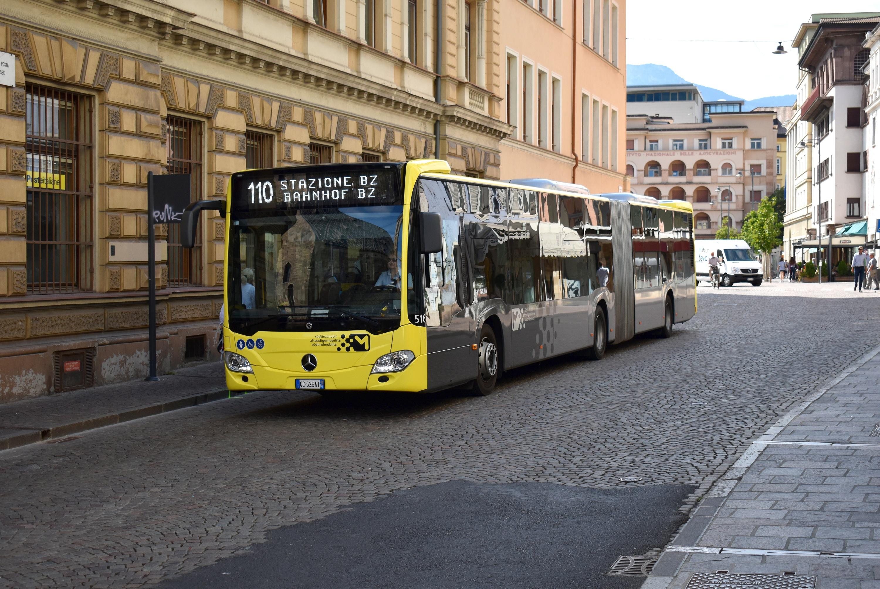 110 Bozen Bahnhof/Stazione Bozen-Dominikanerplatz/Piazza Domenicani