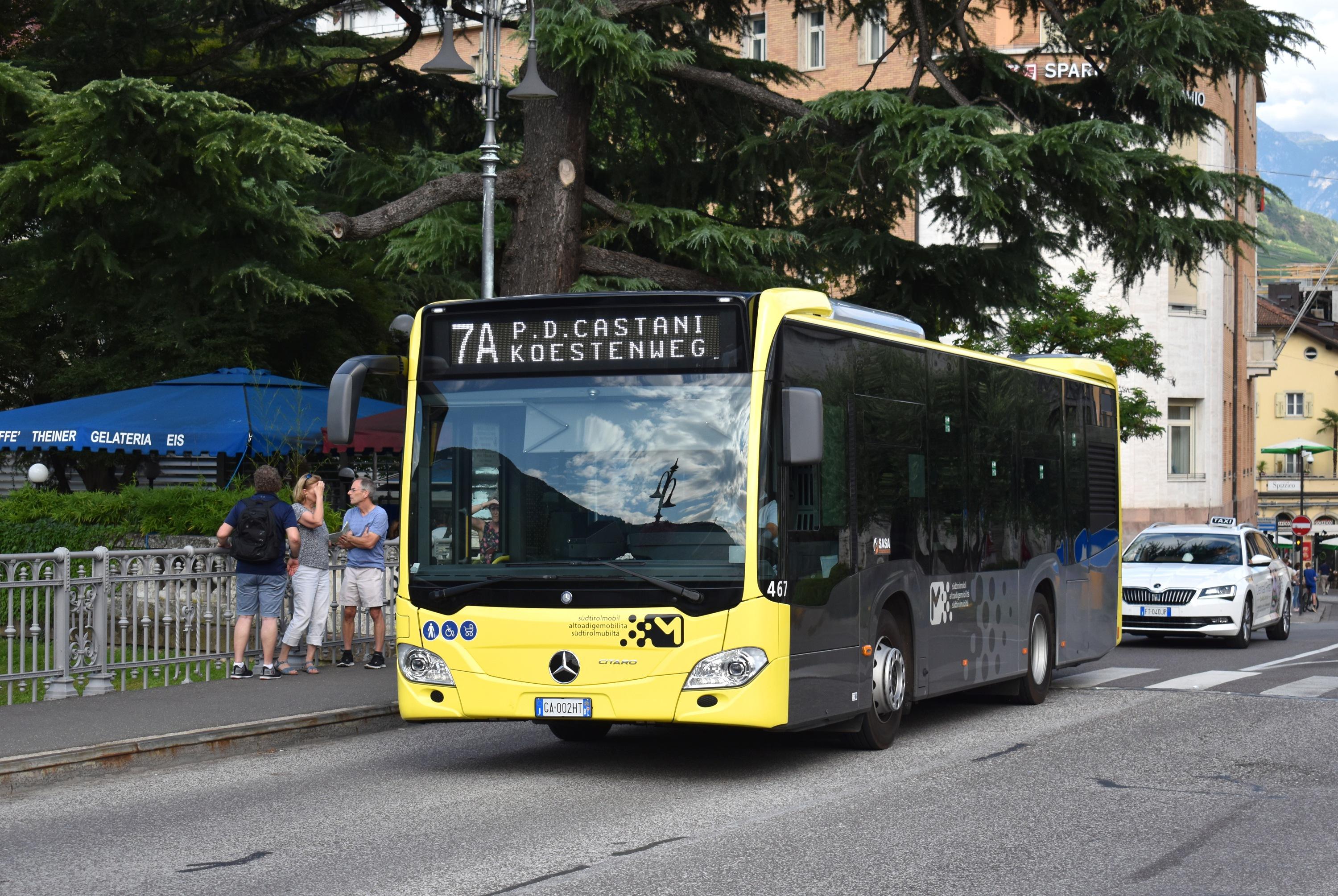 7 Köstenweg/Passeggiata dei Castani Sparkassenstraße/Via Cassa di Risparmio