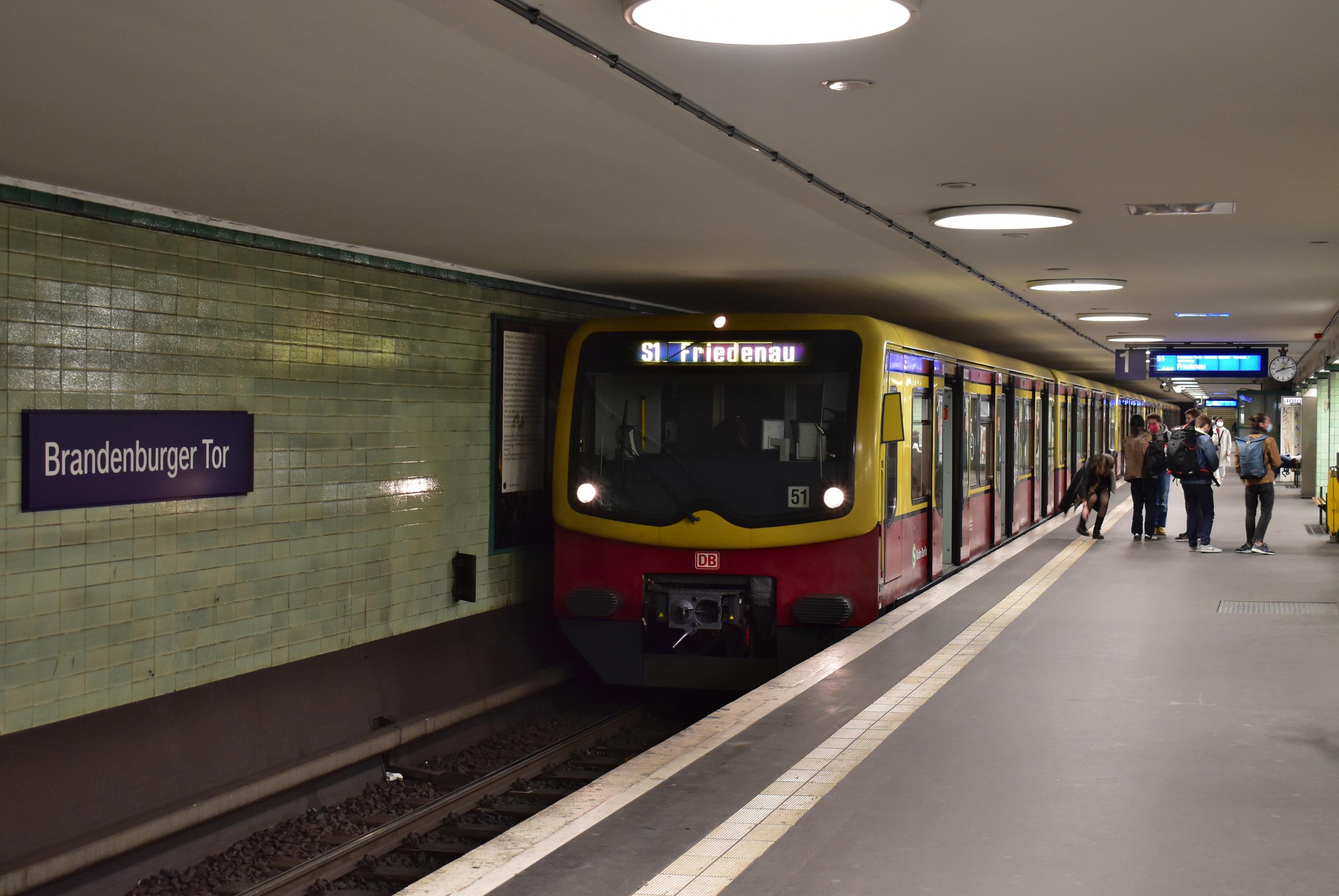 S1 Berlin-Friedenau Berlin-Brandenburger Tor