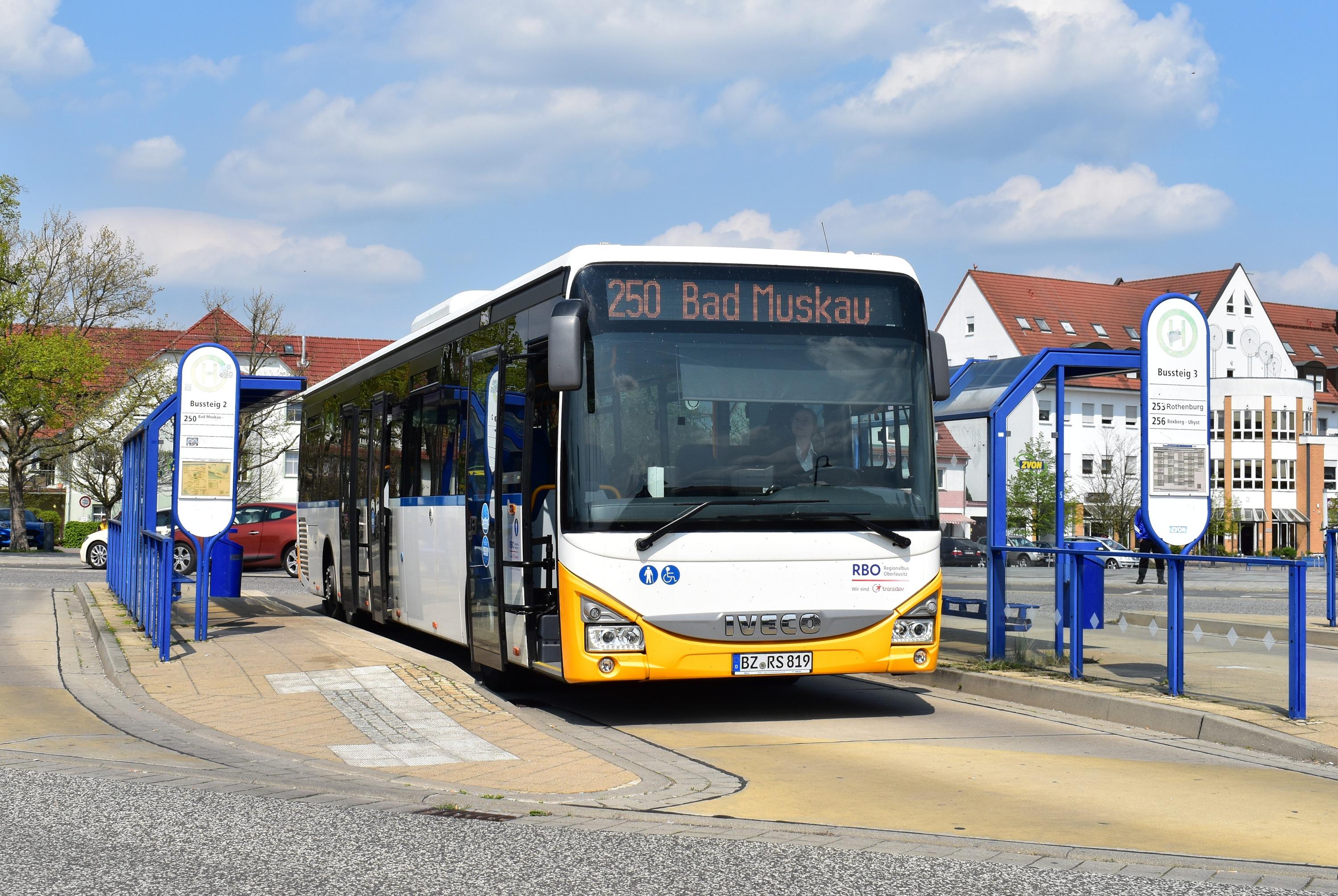 250 Bad Muskau-Papierfabrik Weißwasser Bahnhof/Busbahnhof