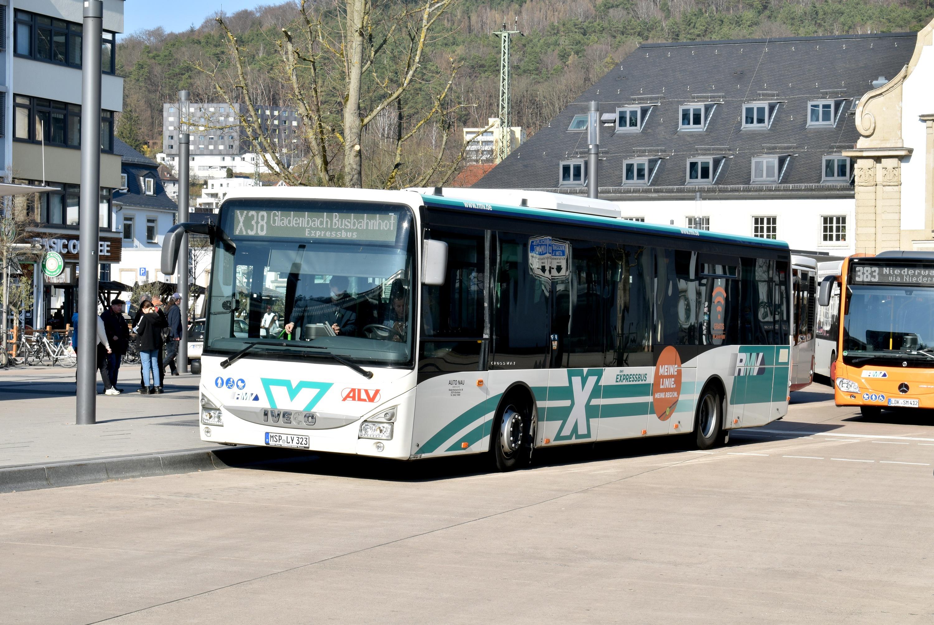X38 Gladenbach-Busbahnhof Marburg Hbf