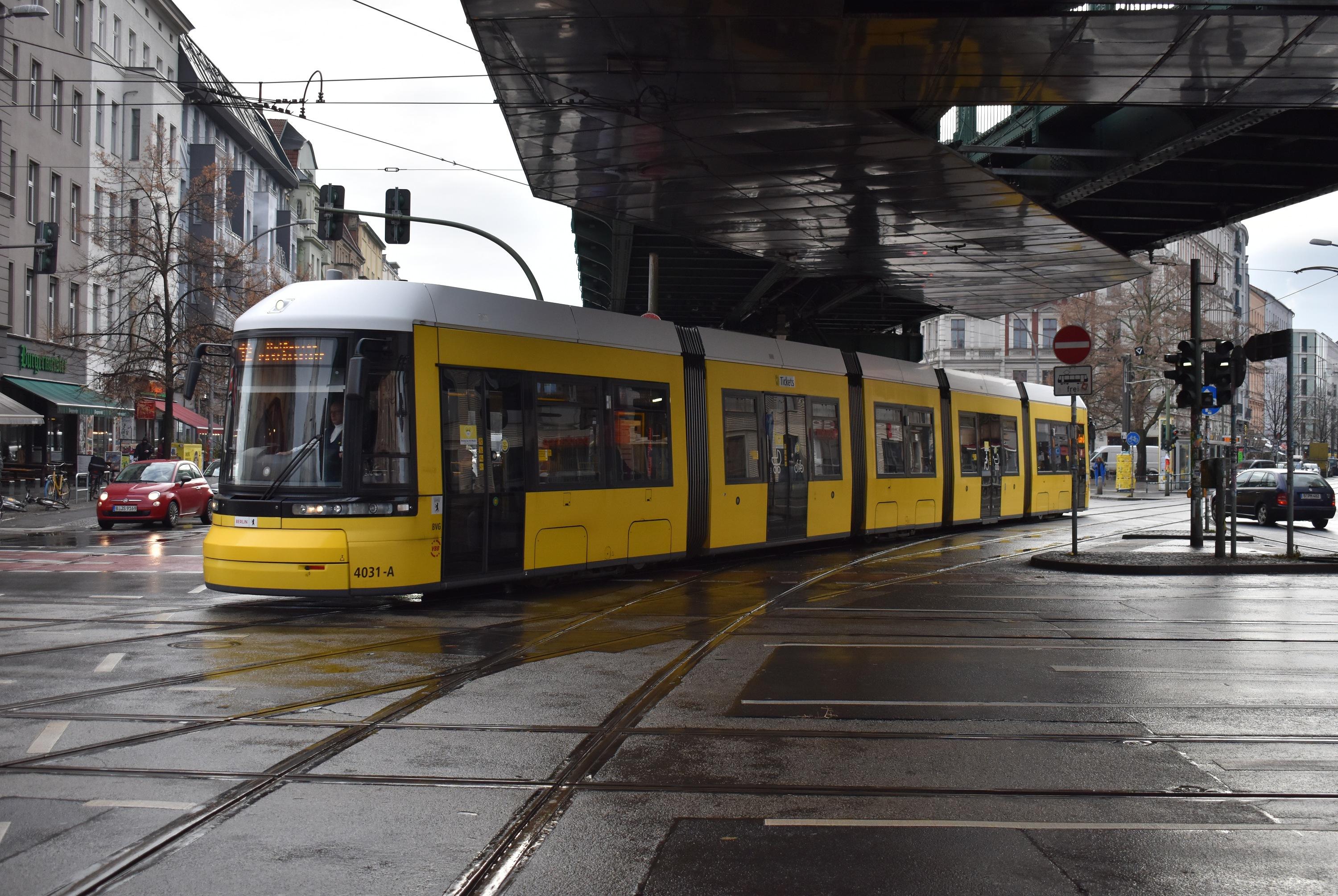 12 B-Pasedagplatz B-Eberswalder Straße