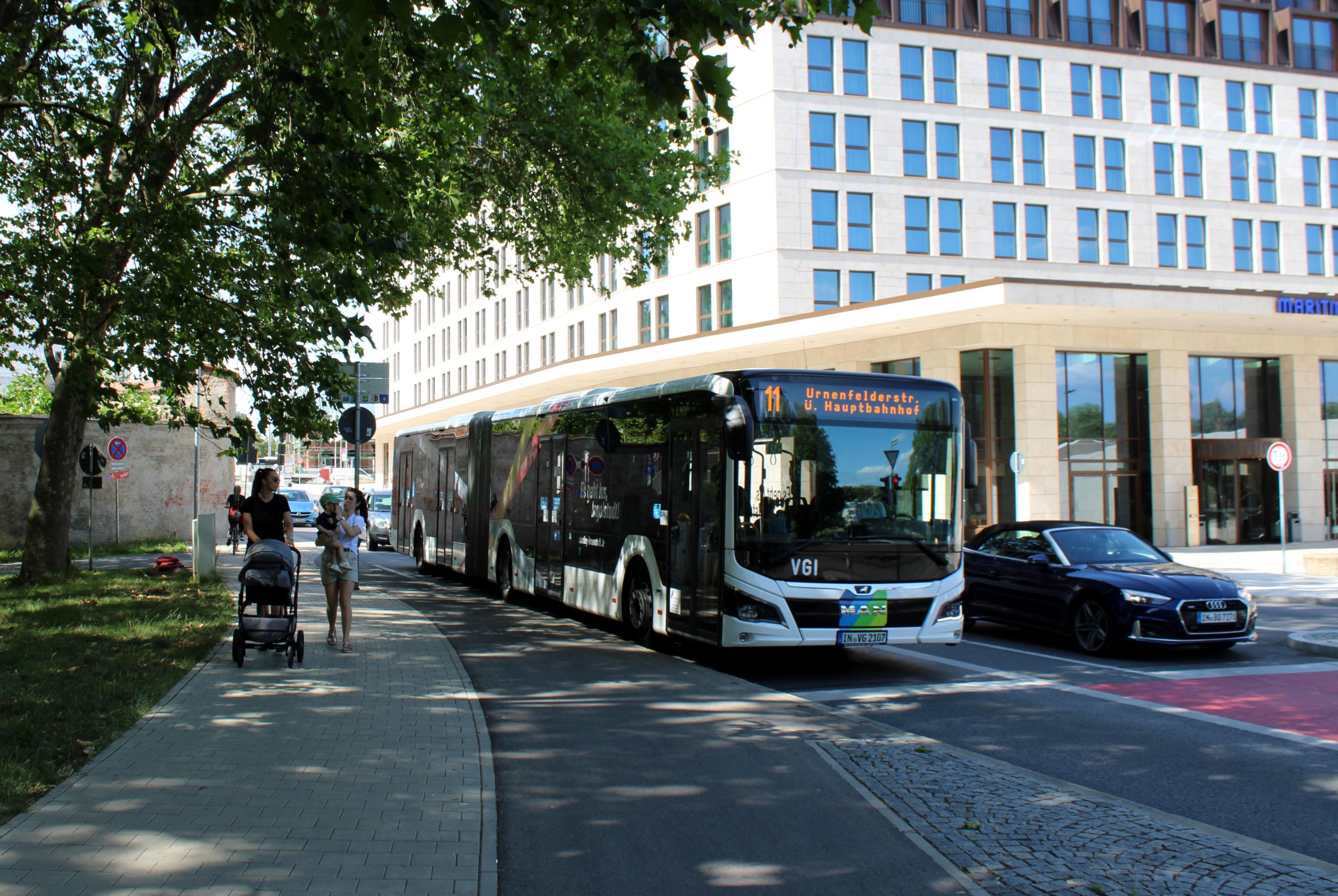 11 IN-Urnenfelderstraße IN-Technische Hochschule