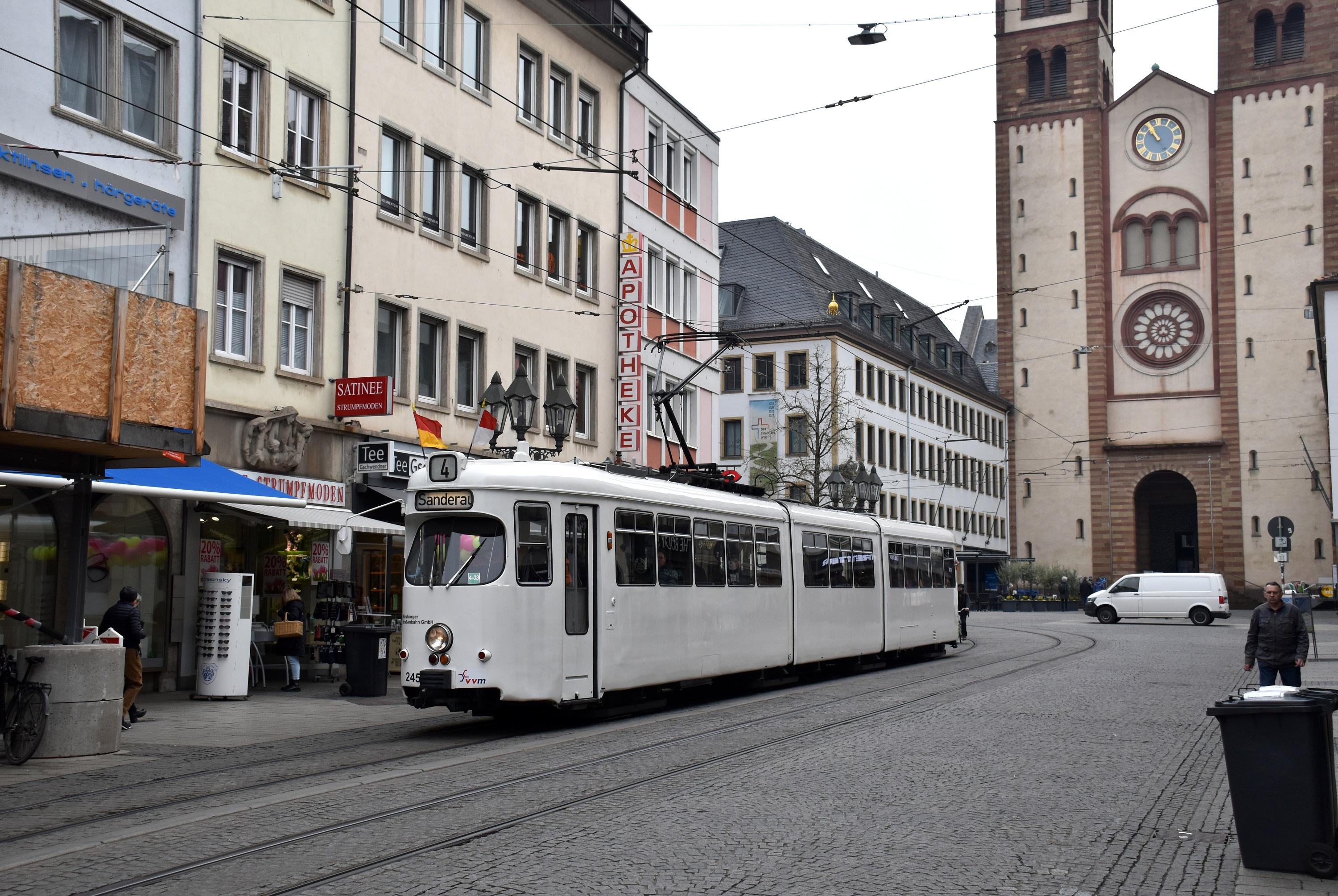 4 WÜ-Königsberger Straße WÜ-Dom