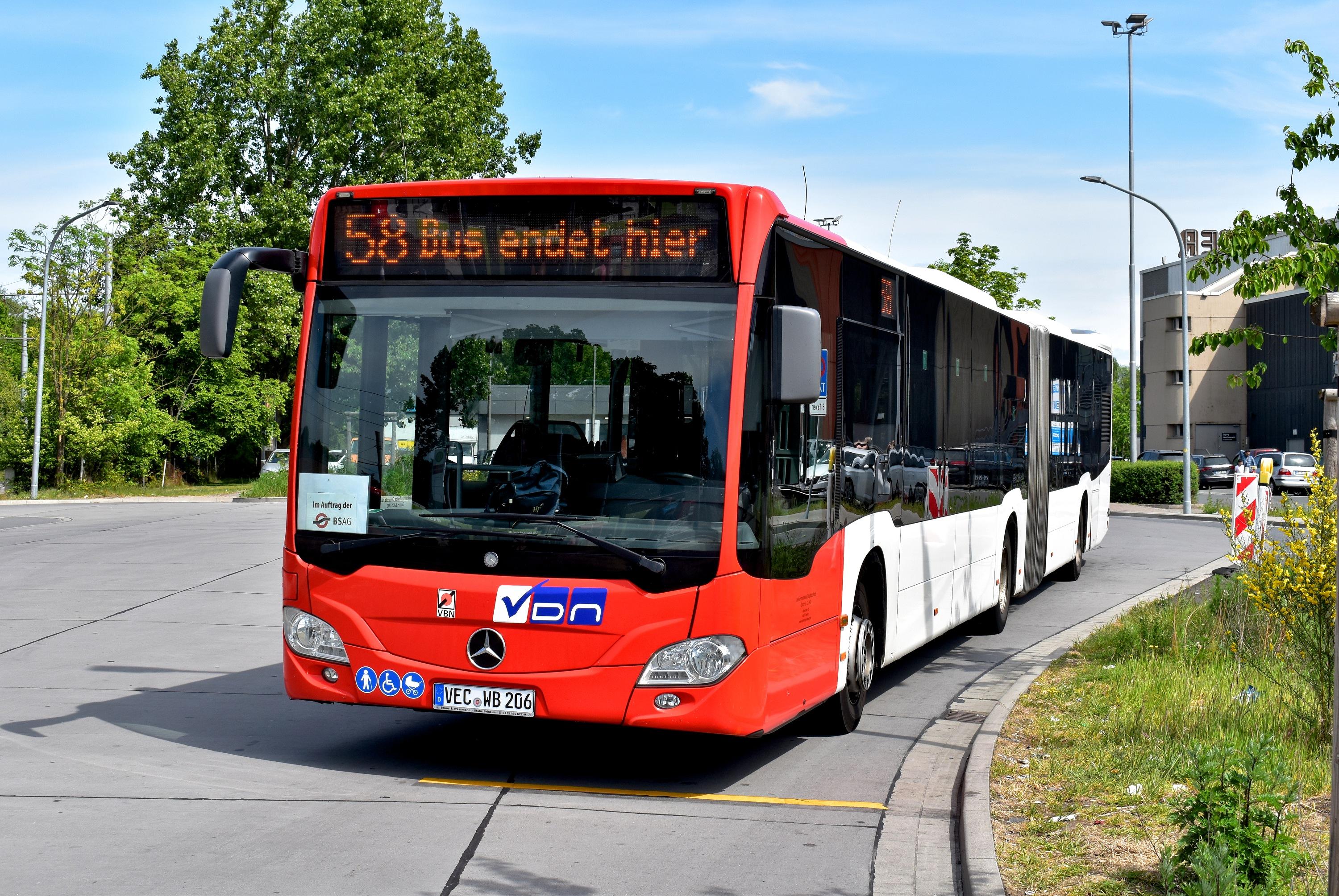 58  HB-Huchting Roland Center