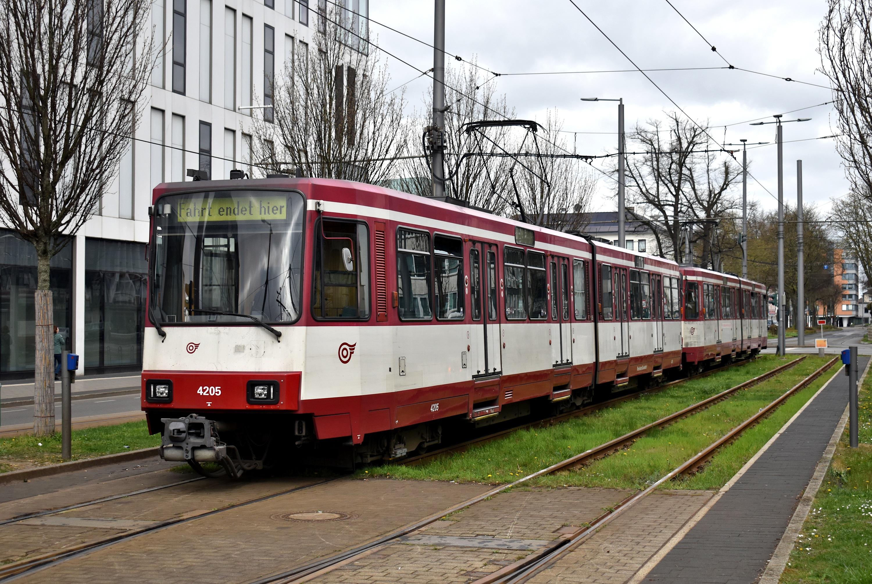 U76  KR-Rheinstraße