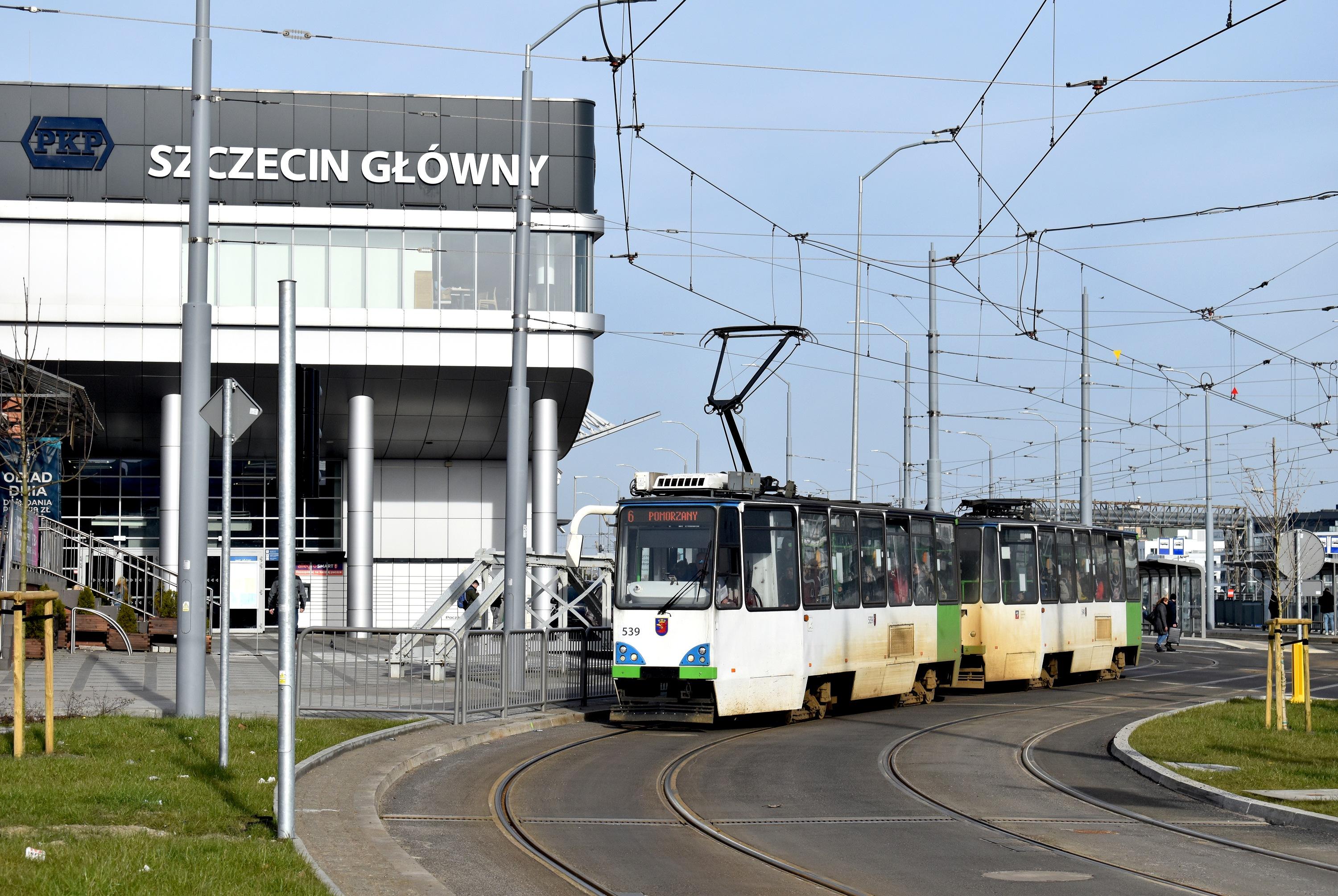6 Pomorzany Dworzec G&#322;ówny/Kolumba