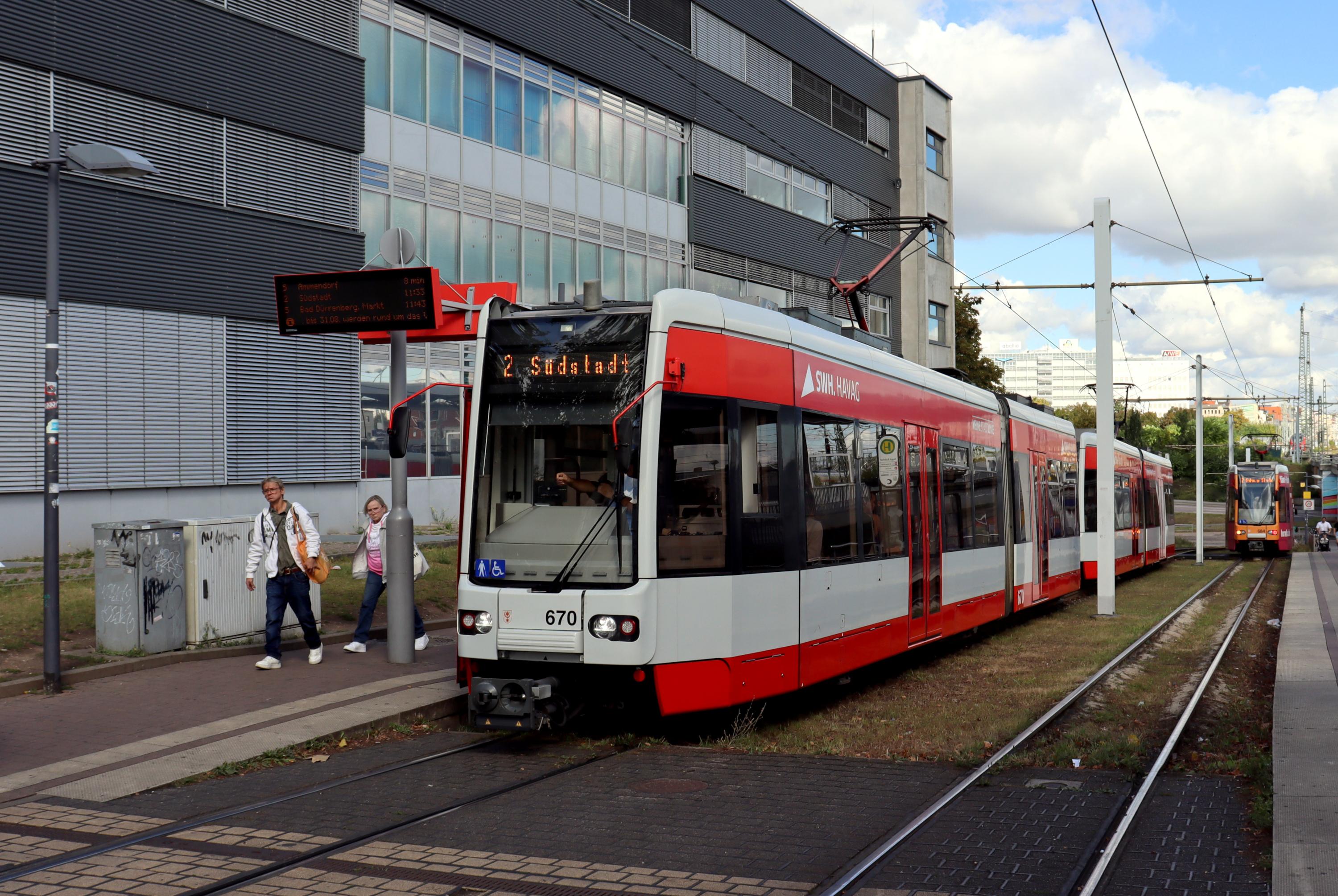 2 HAL-Veszpremer Straße Halle Hbf