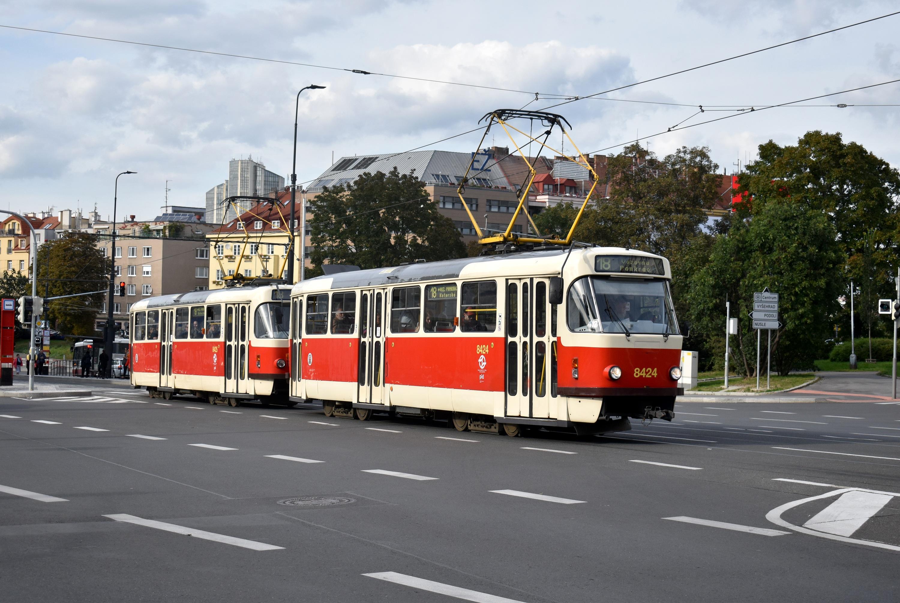 18 Vozovna Pankrác Pražského povstání