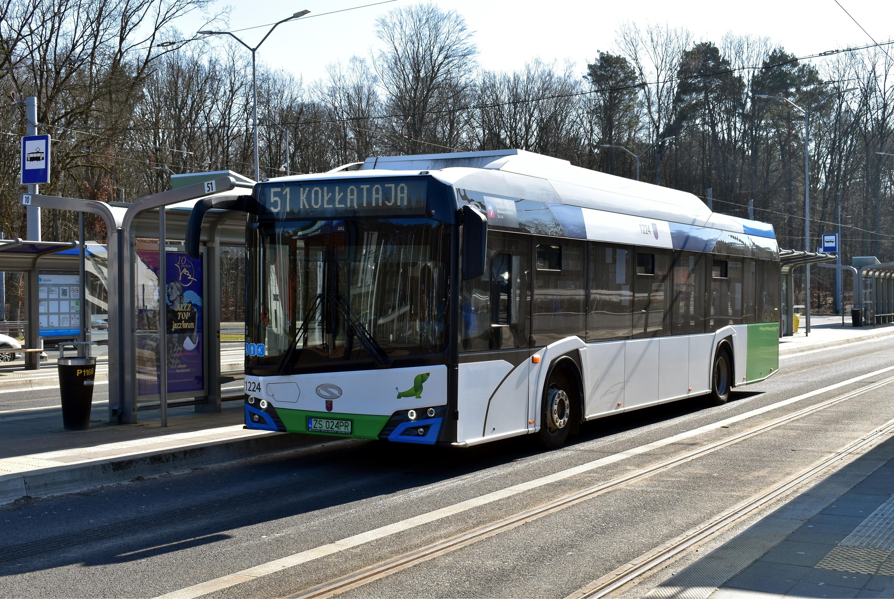 51 Ko&#322;&#322;&#261;taja G&#322;&#281;bokie