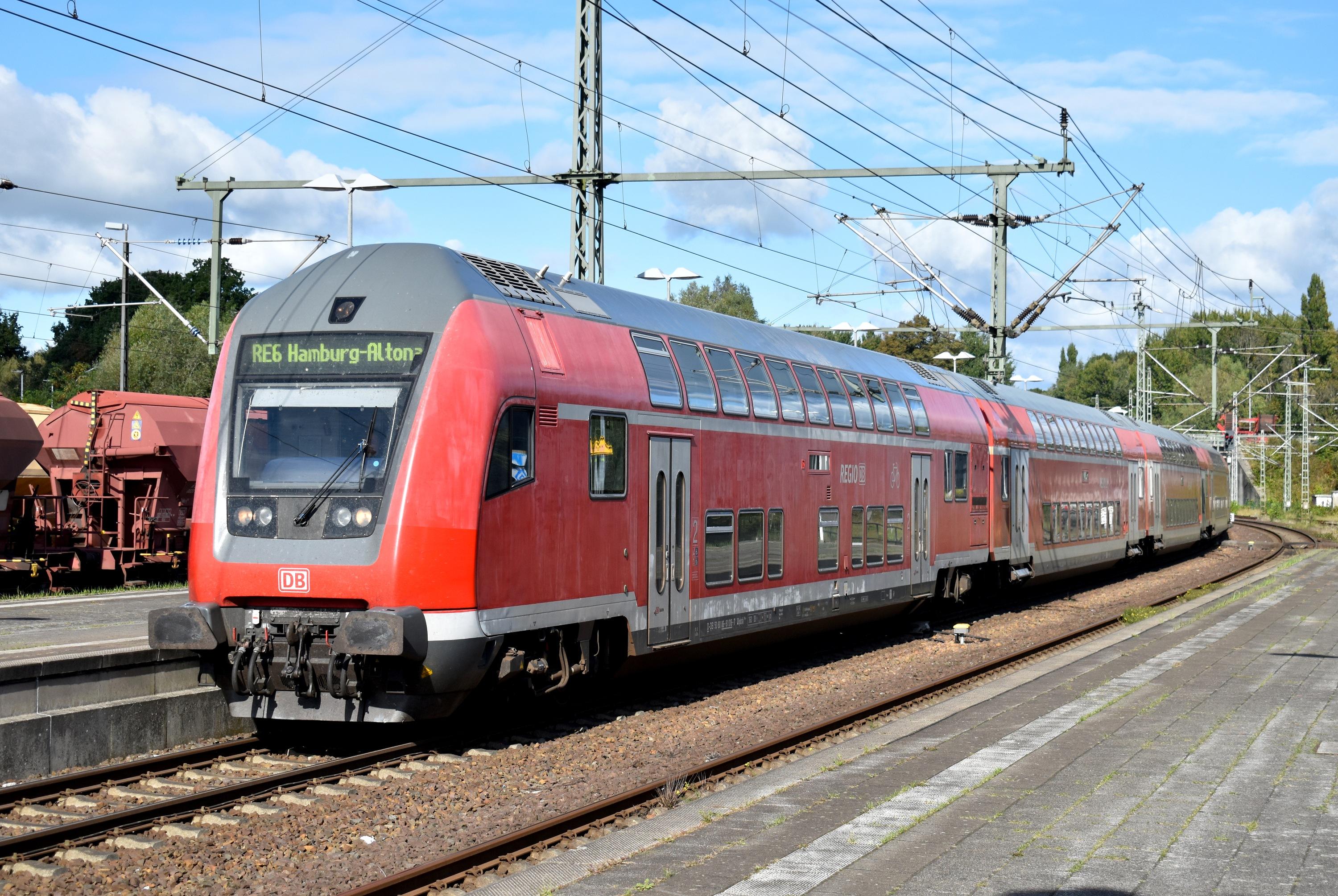 RE6 Hamburg-Altona Itzehoe