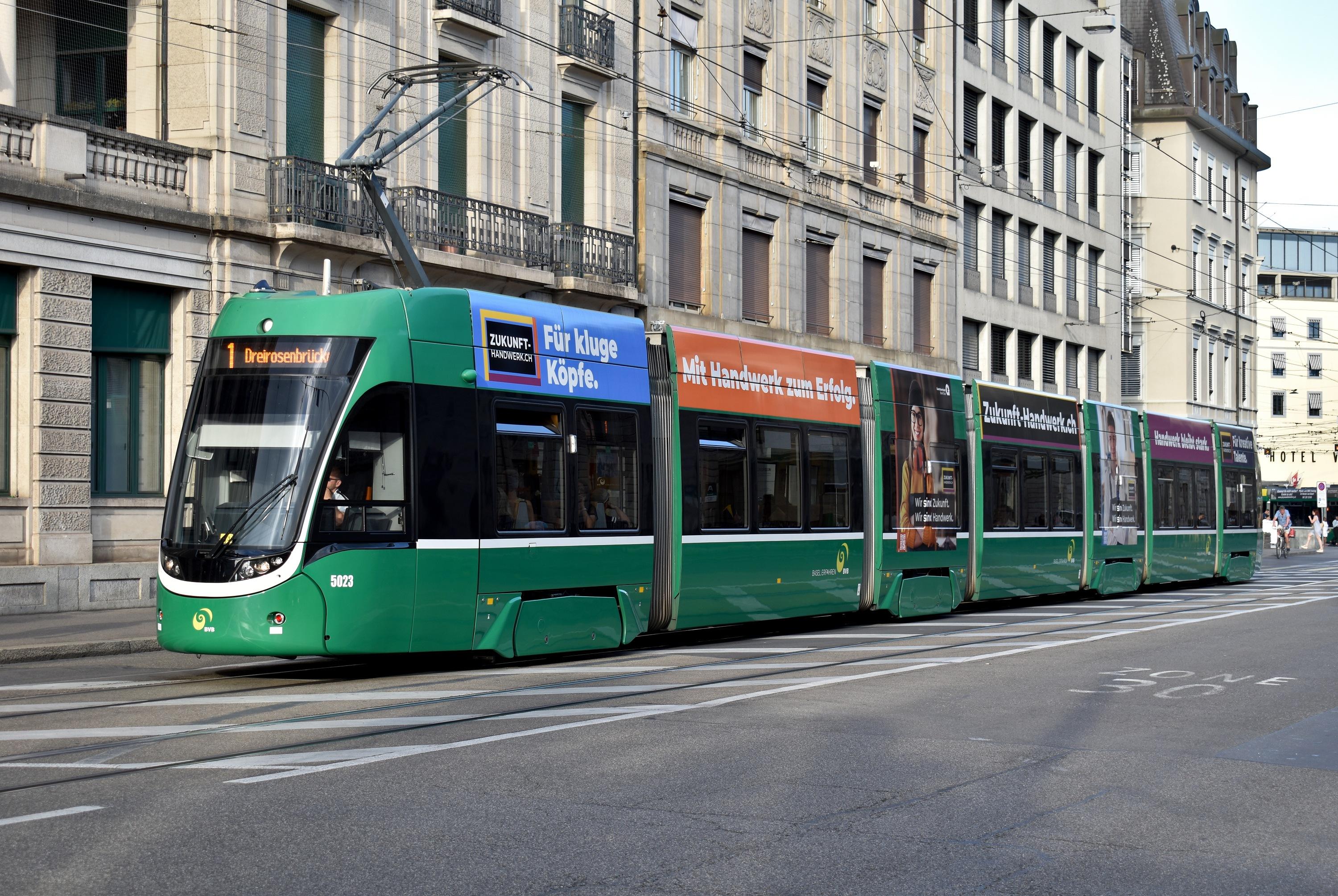 1 Dreirosenbrücke Bahnhof SBB