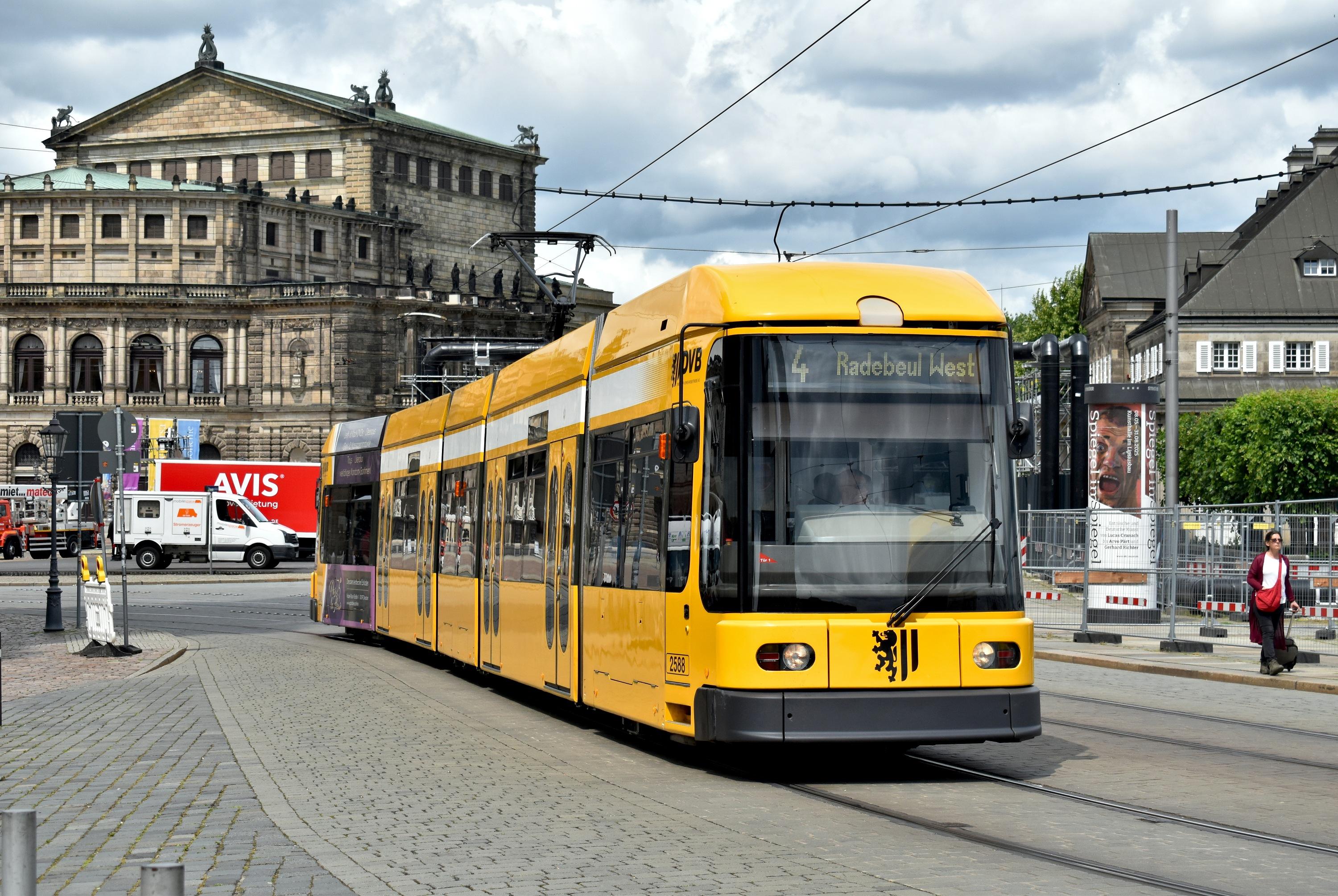 4 Radebeul-West DD-Theaterplatz