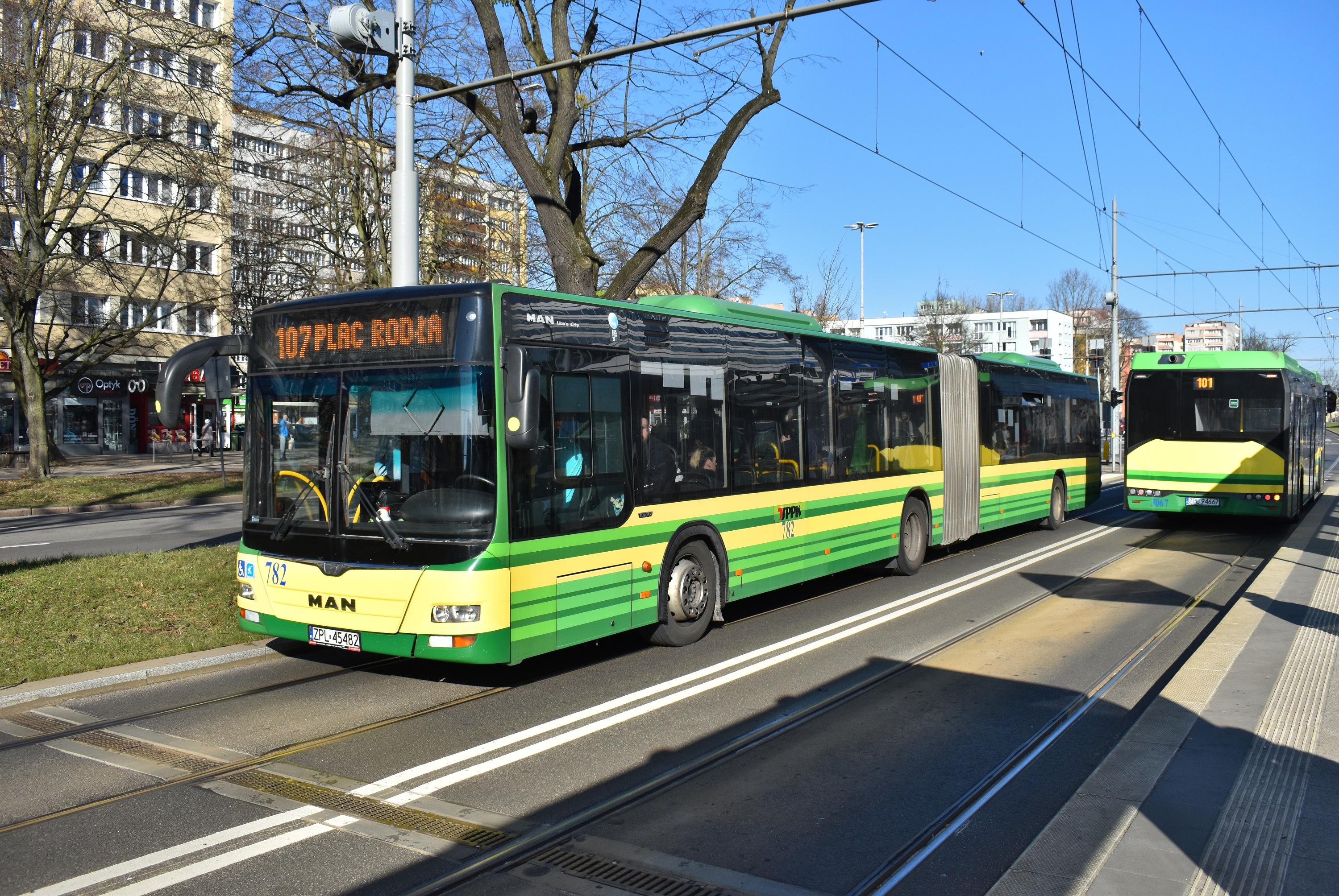 107 Szczecin-Plac Rodła Szczecin-Plac Rodła