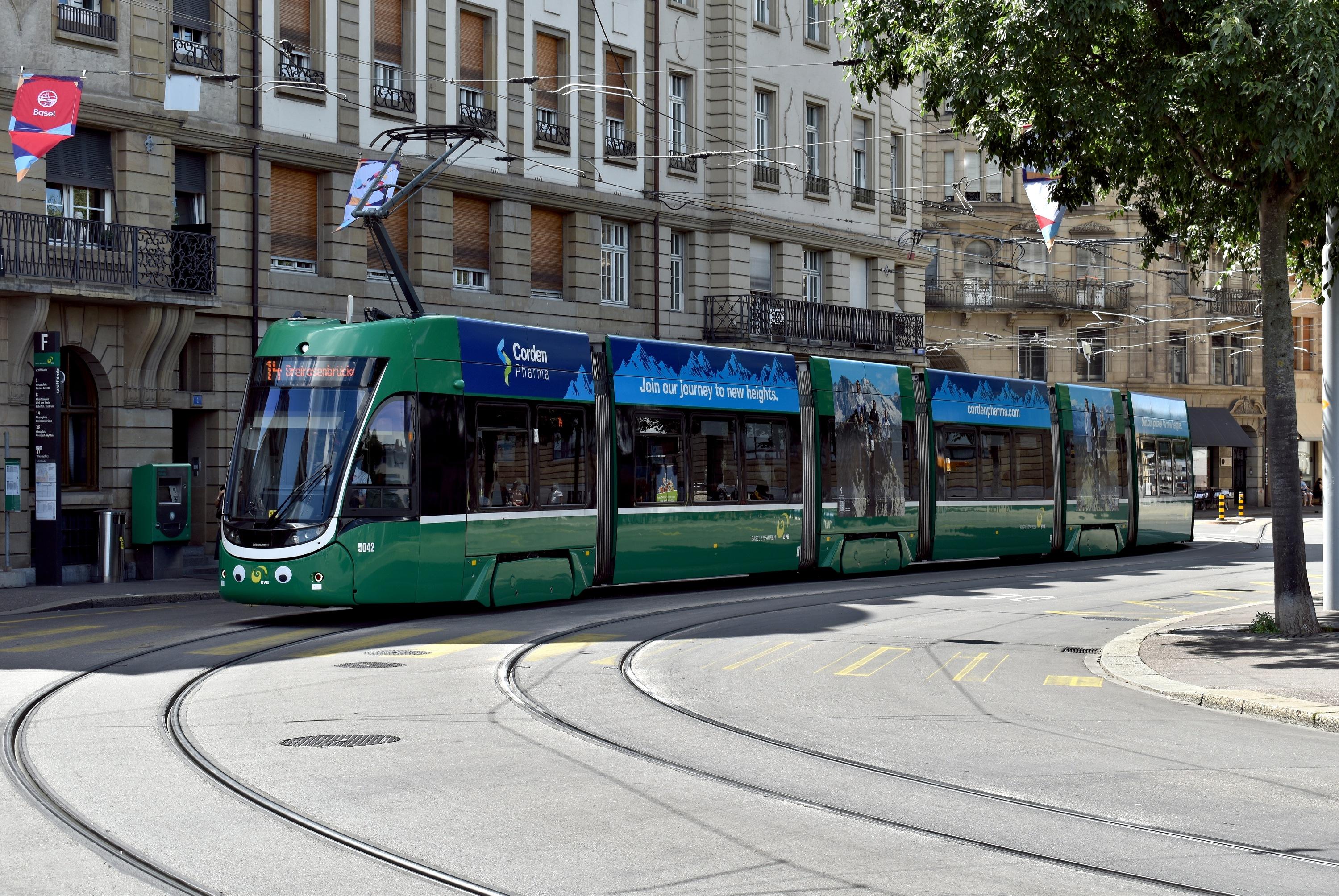 14 Dreirosenbrücke Schifflände