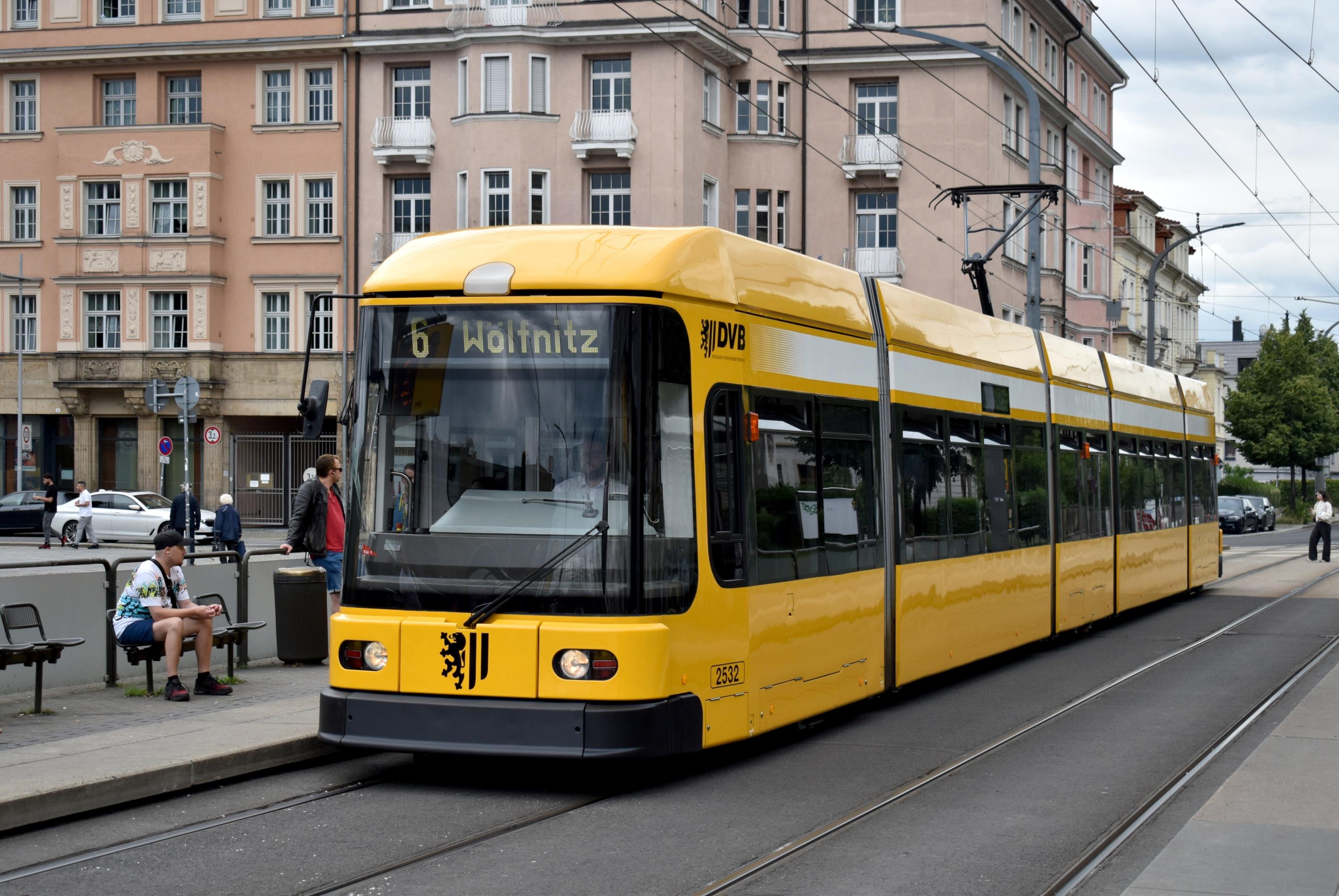 6 DD-Wölfnitz DD-Bahnhof Neustadt
