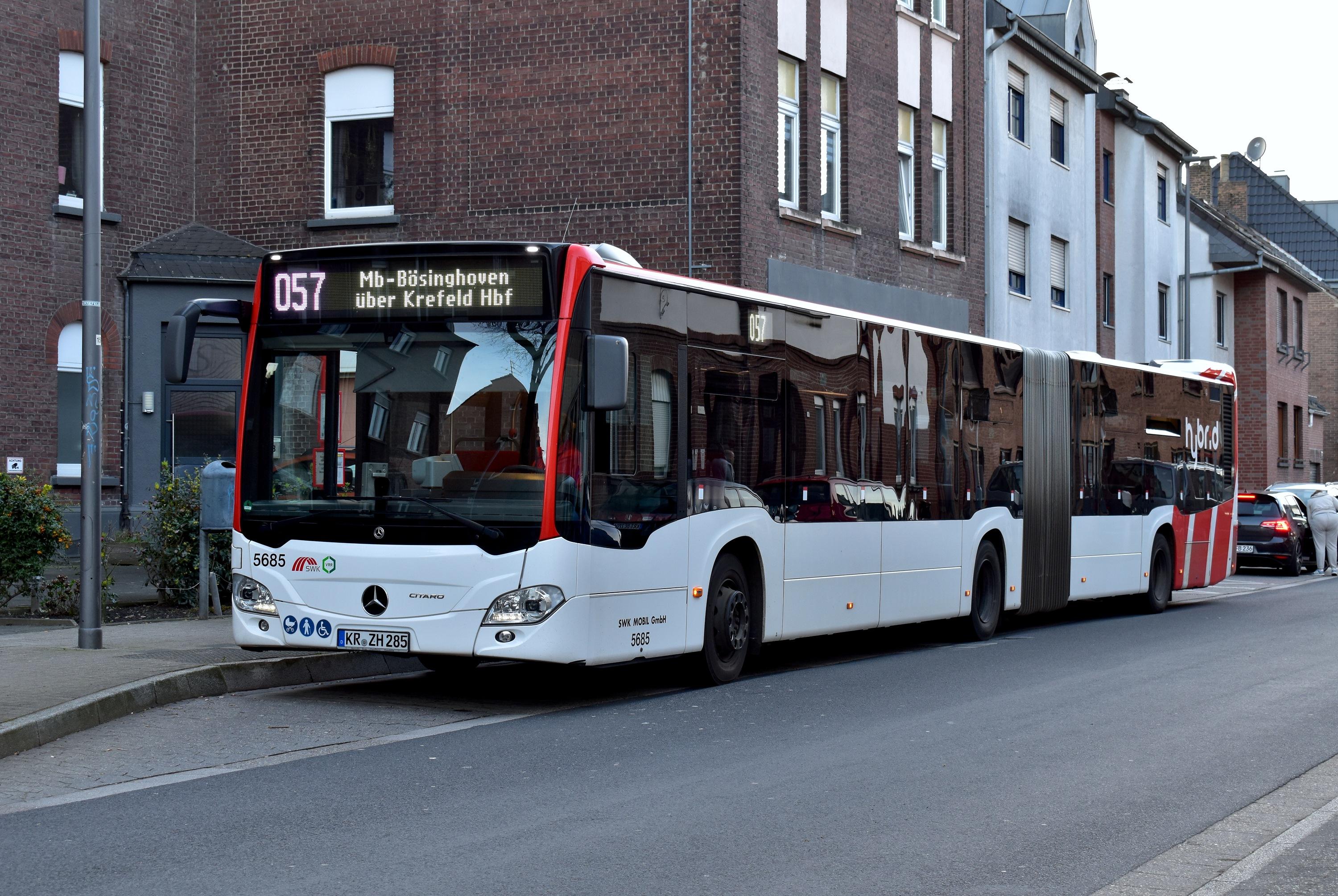 057 Meerbusch-Auf der Geest KR-Pestalozzistraße