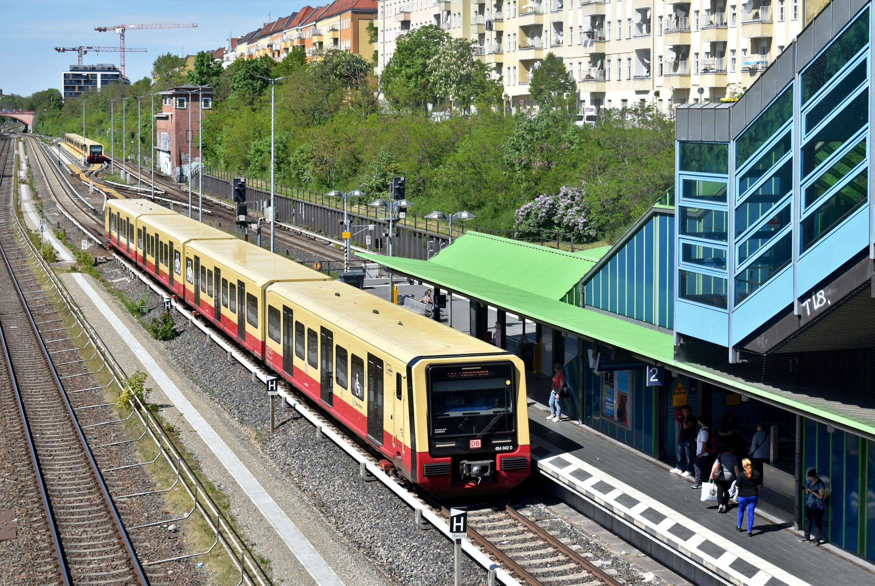 S47 Berlin-Spindlersfeld Berlin-Hermannstraße