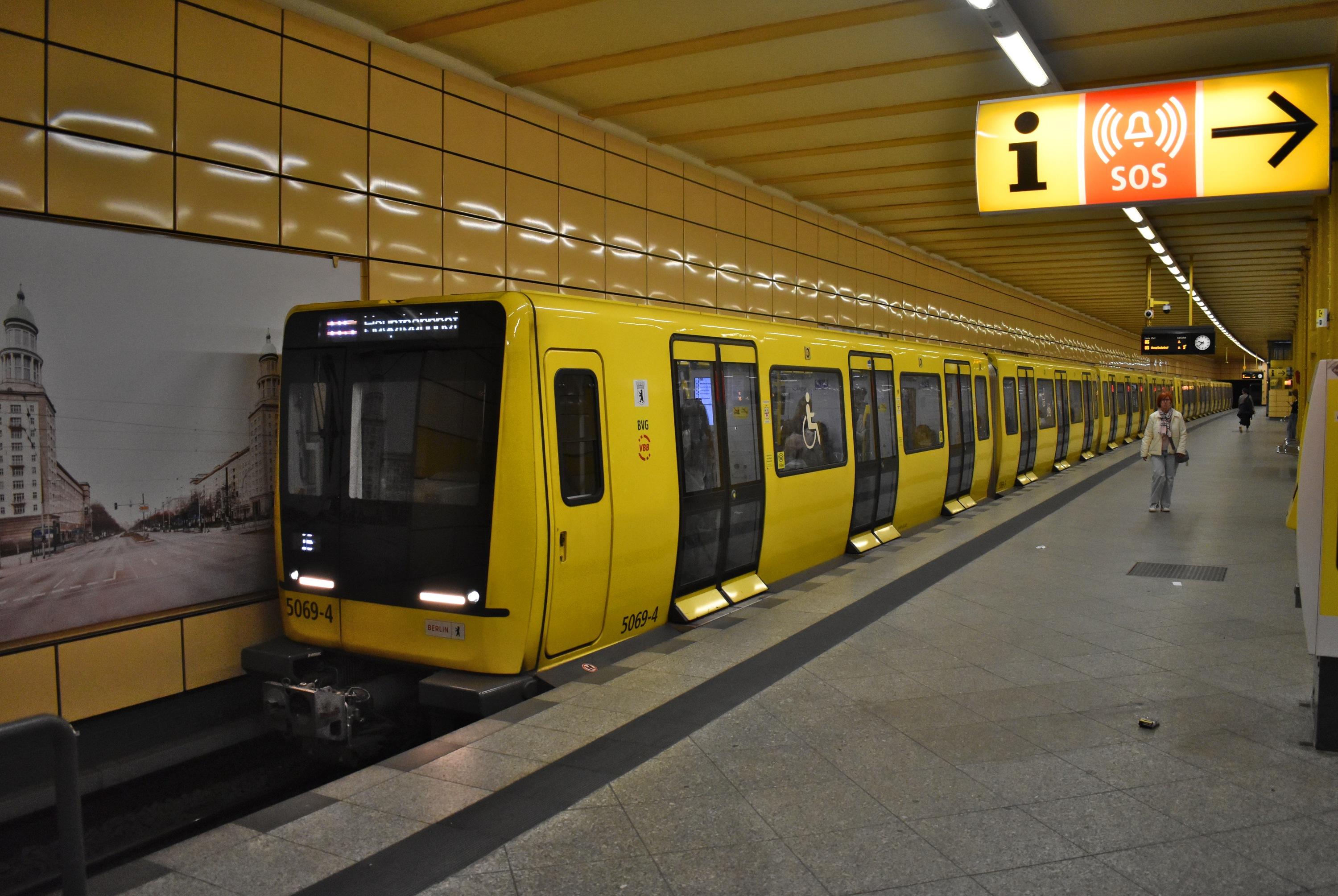 U5 Berlin Hbf B-Weberwiese