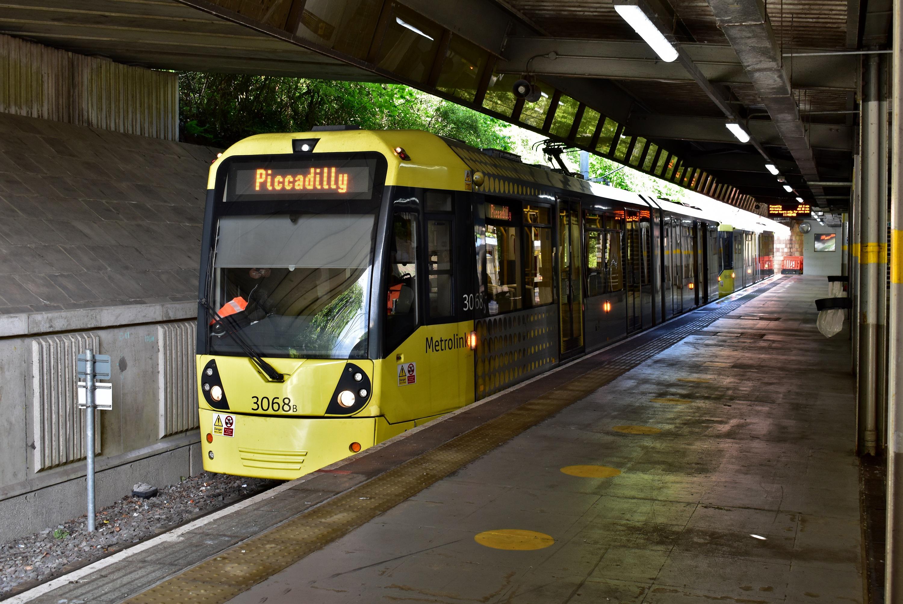 Yellow Line Picadilly Bury