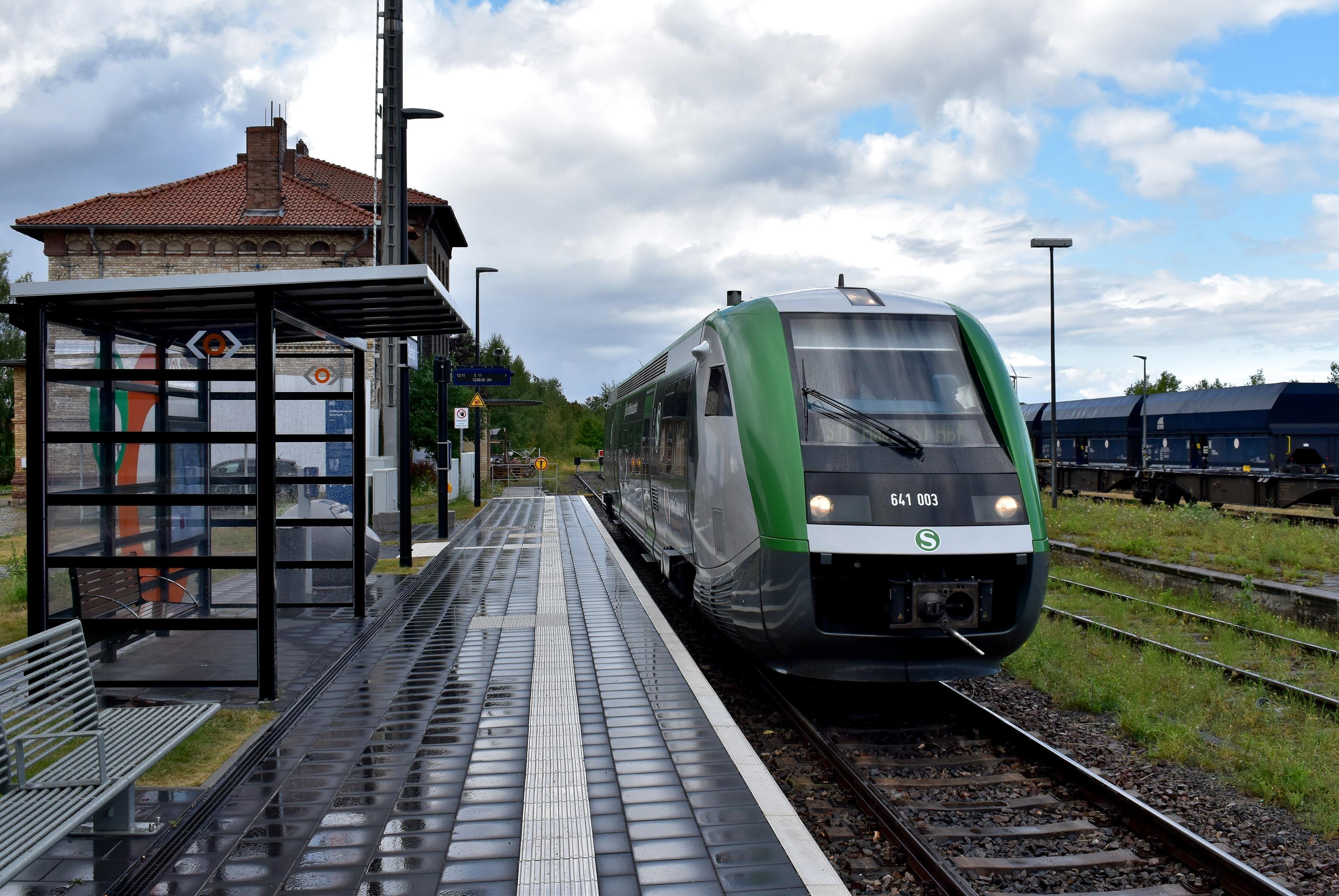 S11 Halle (Saale) Hbf Querfurt