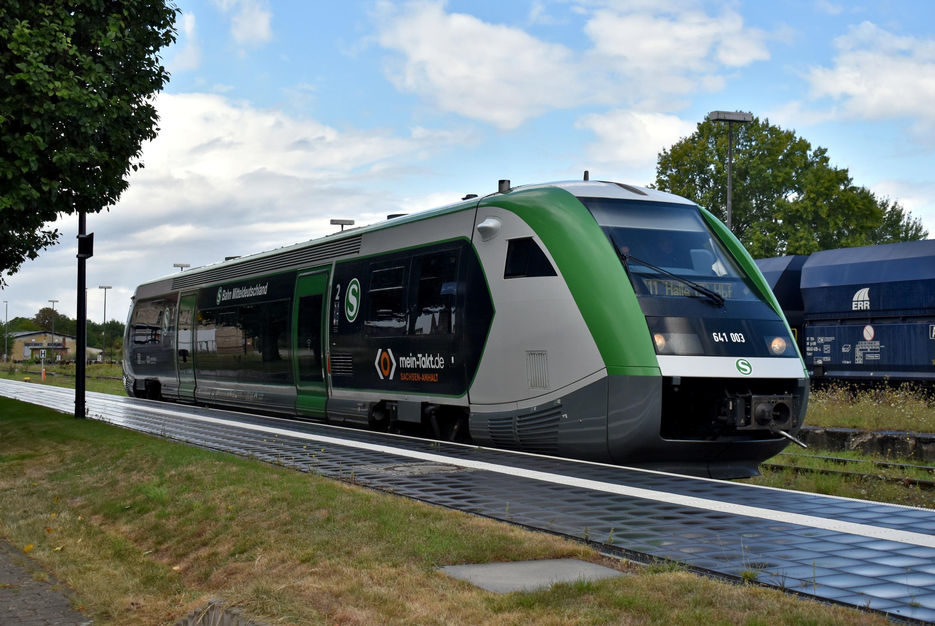 S11 Halle (Saale) Hbf Querfurt