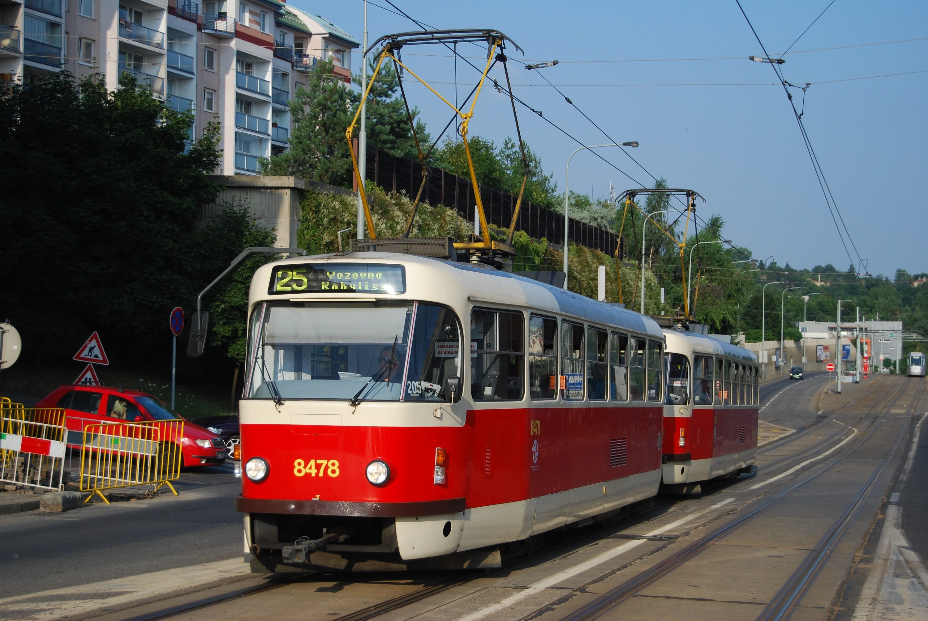 25 Vozovna Kobylisy Okrouhlická