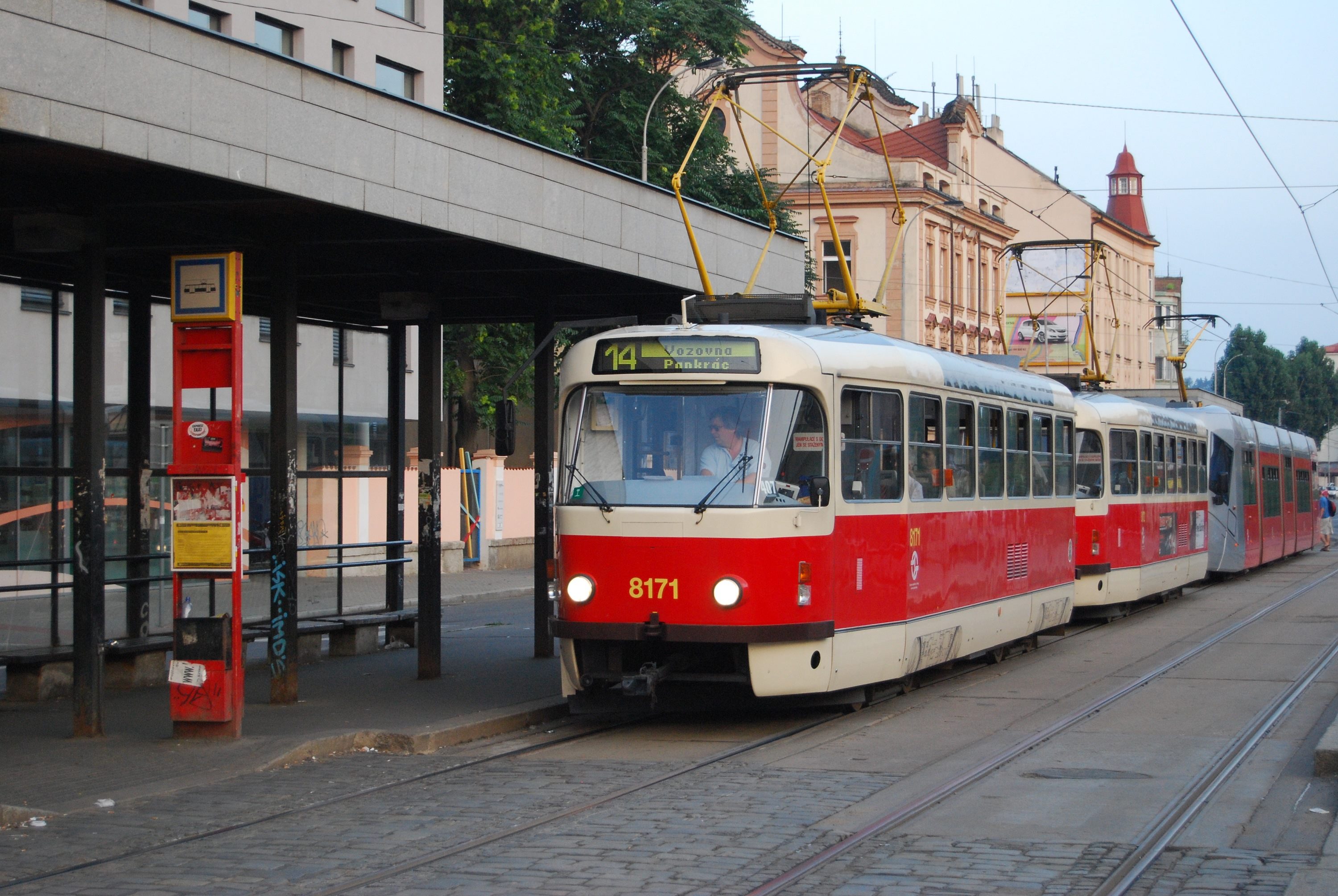 14 Vozovna Pankrác Smíchovské nádraží