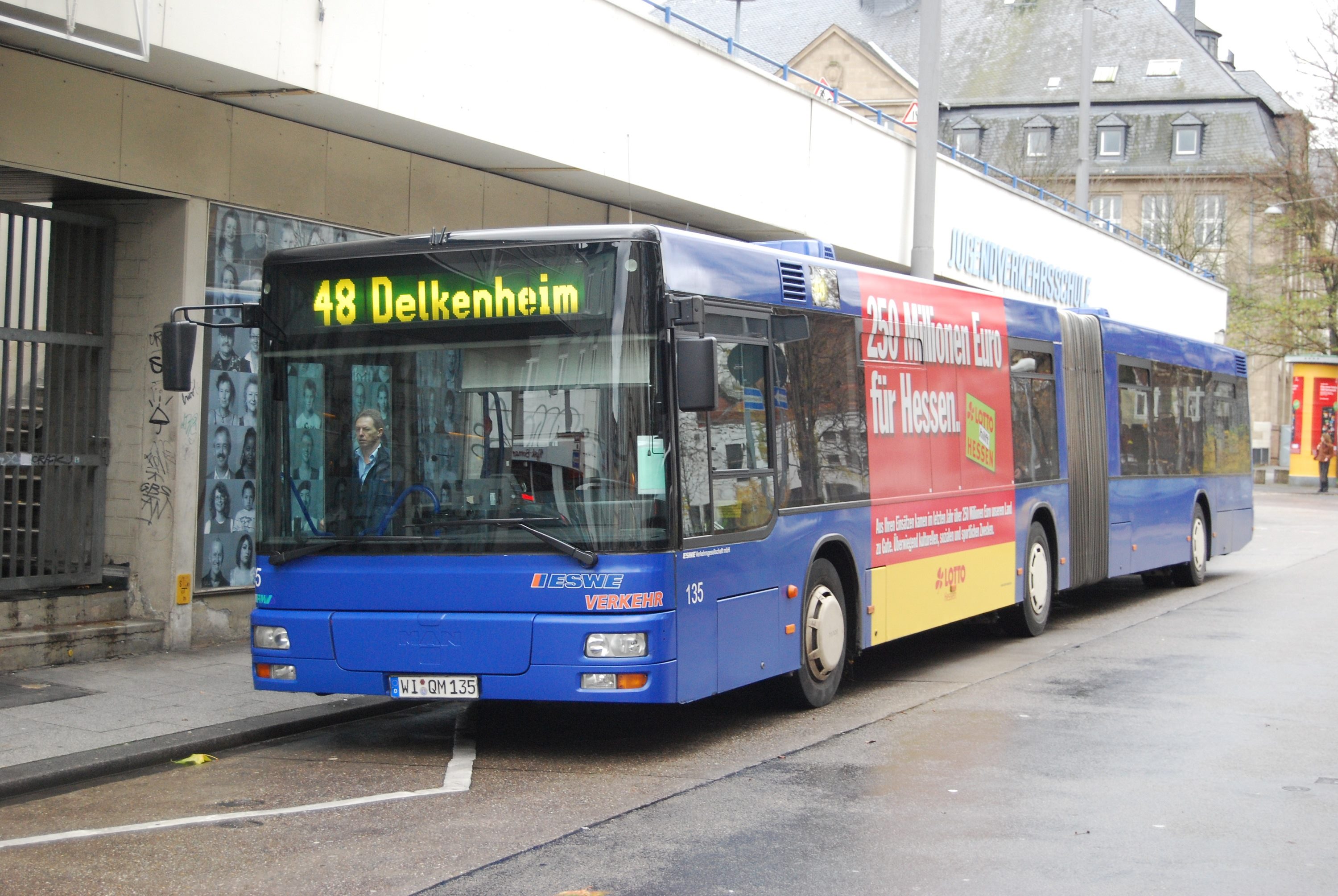 48 WI-Delkenheim WI-Platz der Deutschen Einheit
