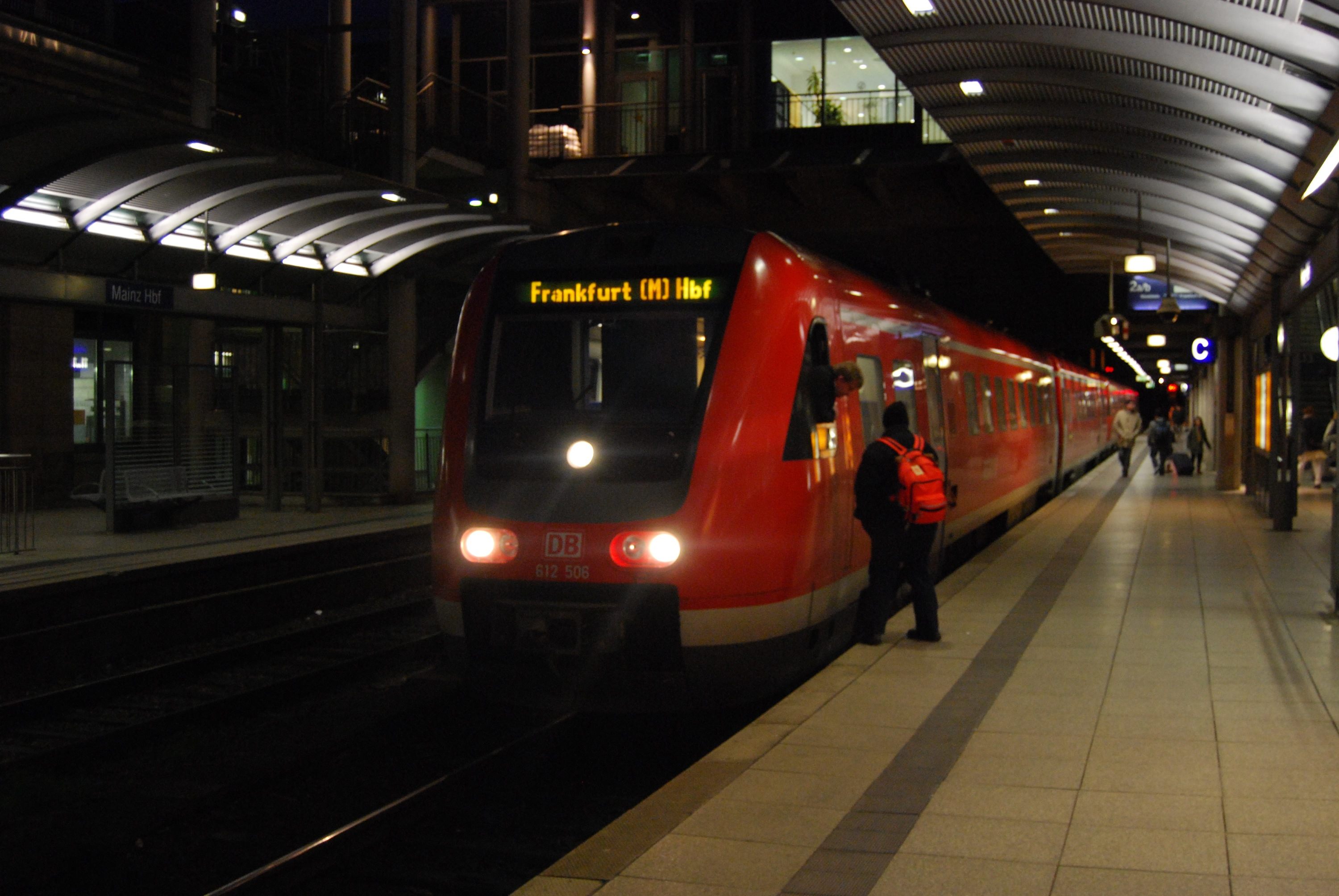 RE3 Frankfurt (M) Hbf Mainz Hbf