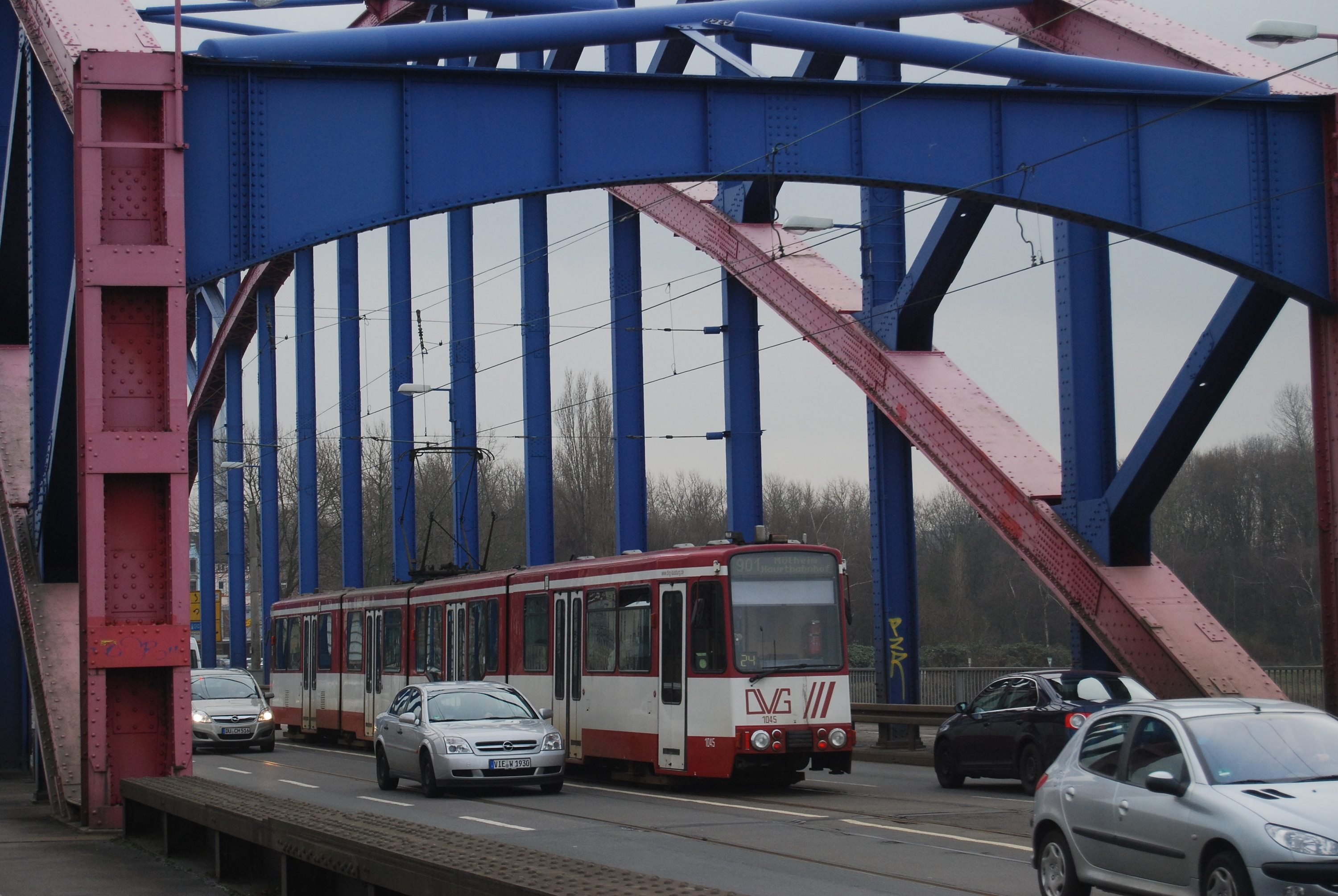901 Mülheim Hbf DU-Albertstraße